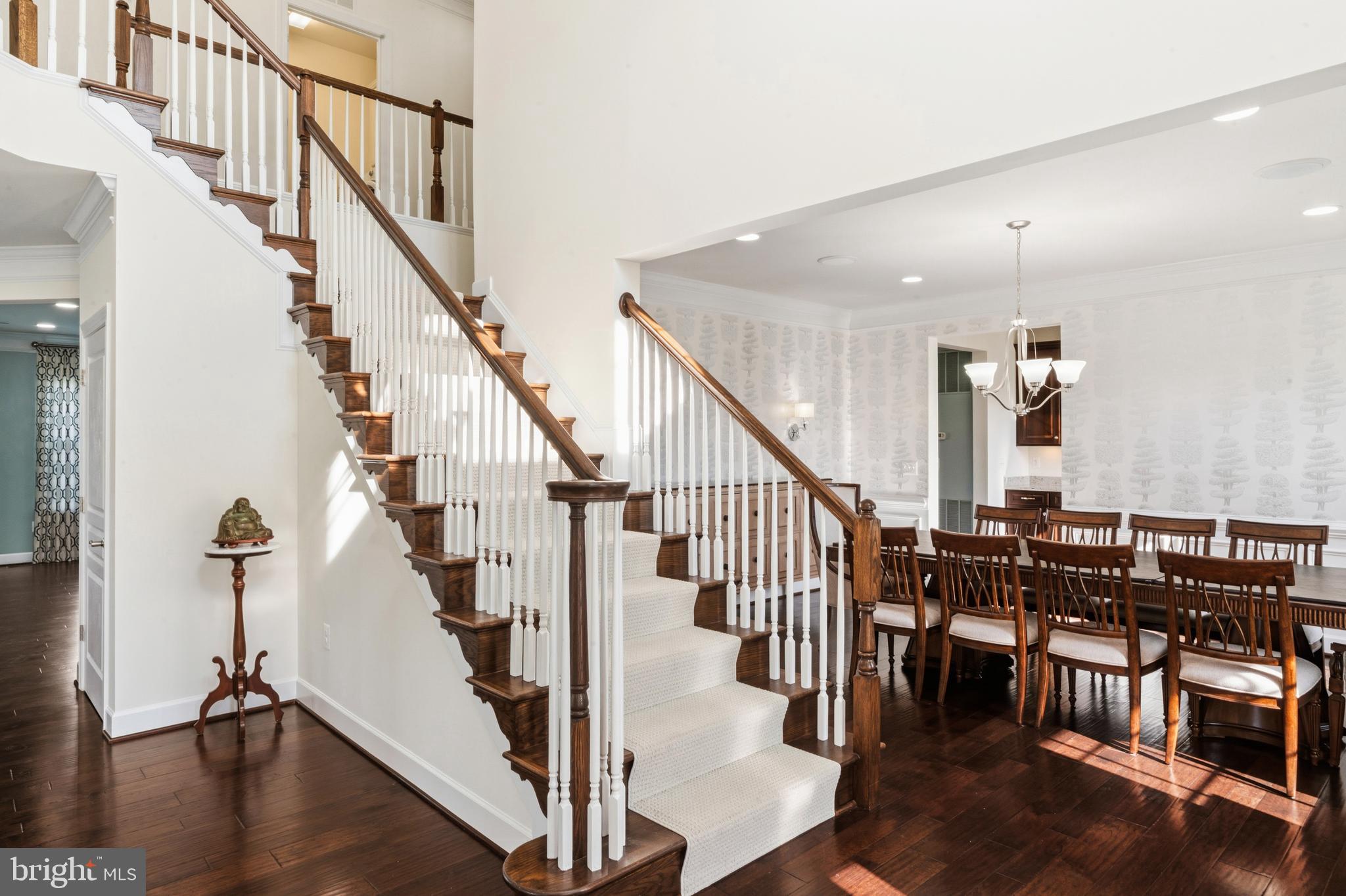 HUNTLEIGH AT CREIGHTON FARMS - Residential