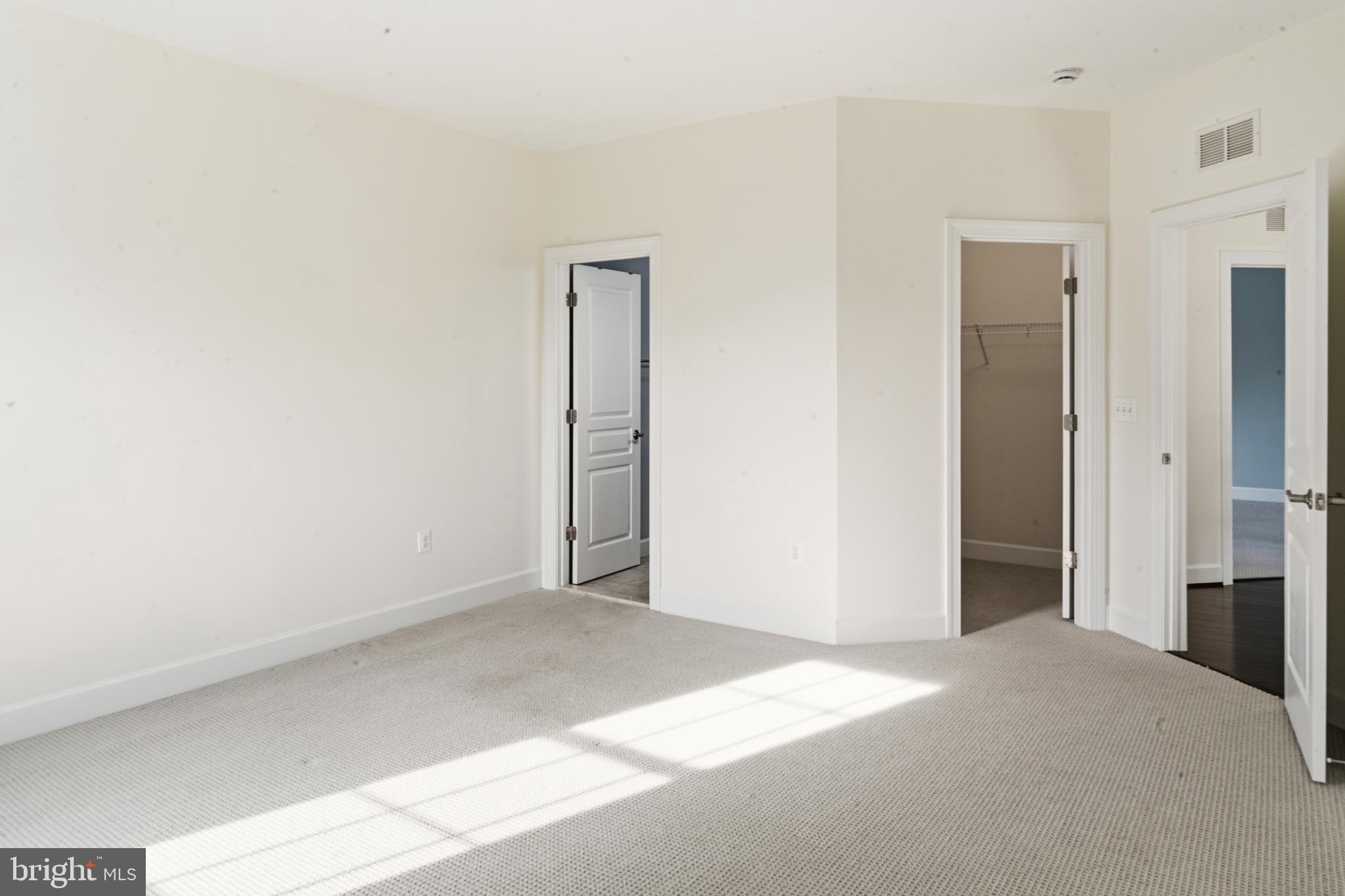 HUNTLEIGH AT CREIGHTON FARMS - Residential