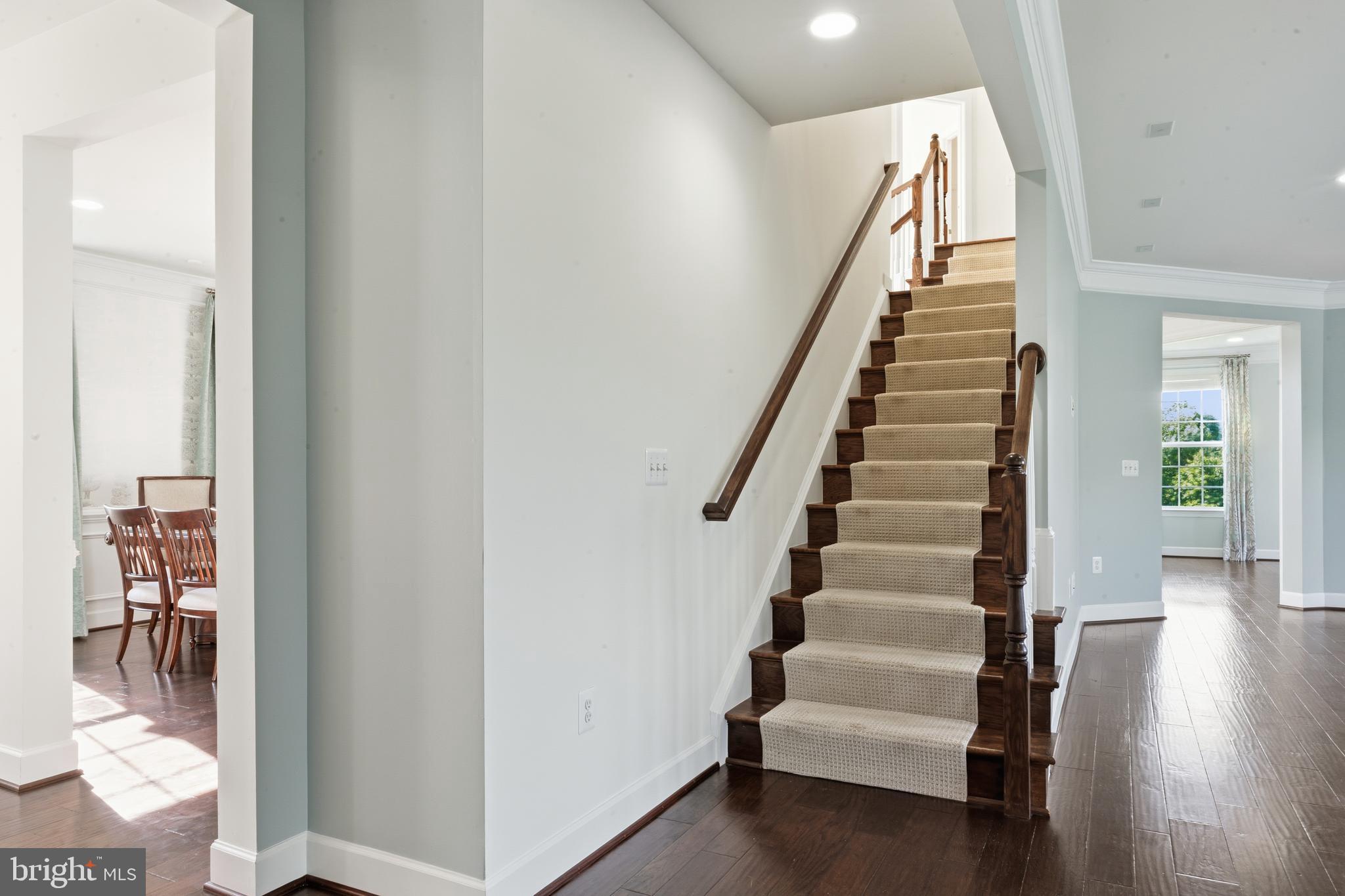 HUNTLEIGH AT CREIGHTON FARMS - Residential