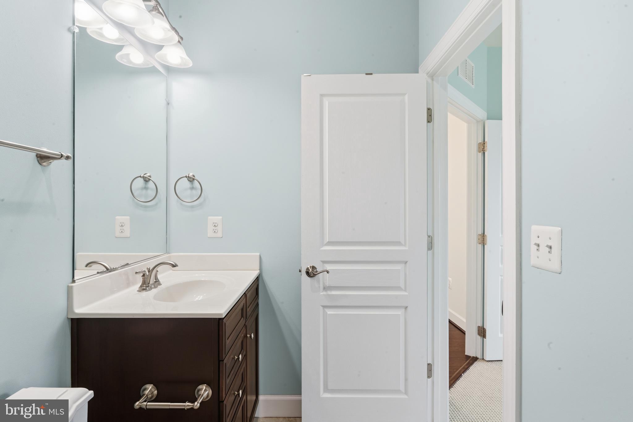 HUNTLEIGH AT CREIGHTON FARMS - Residential