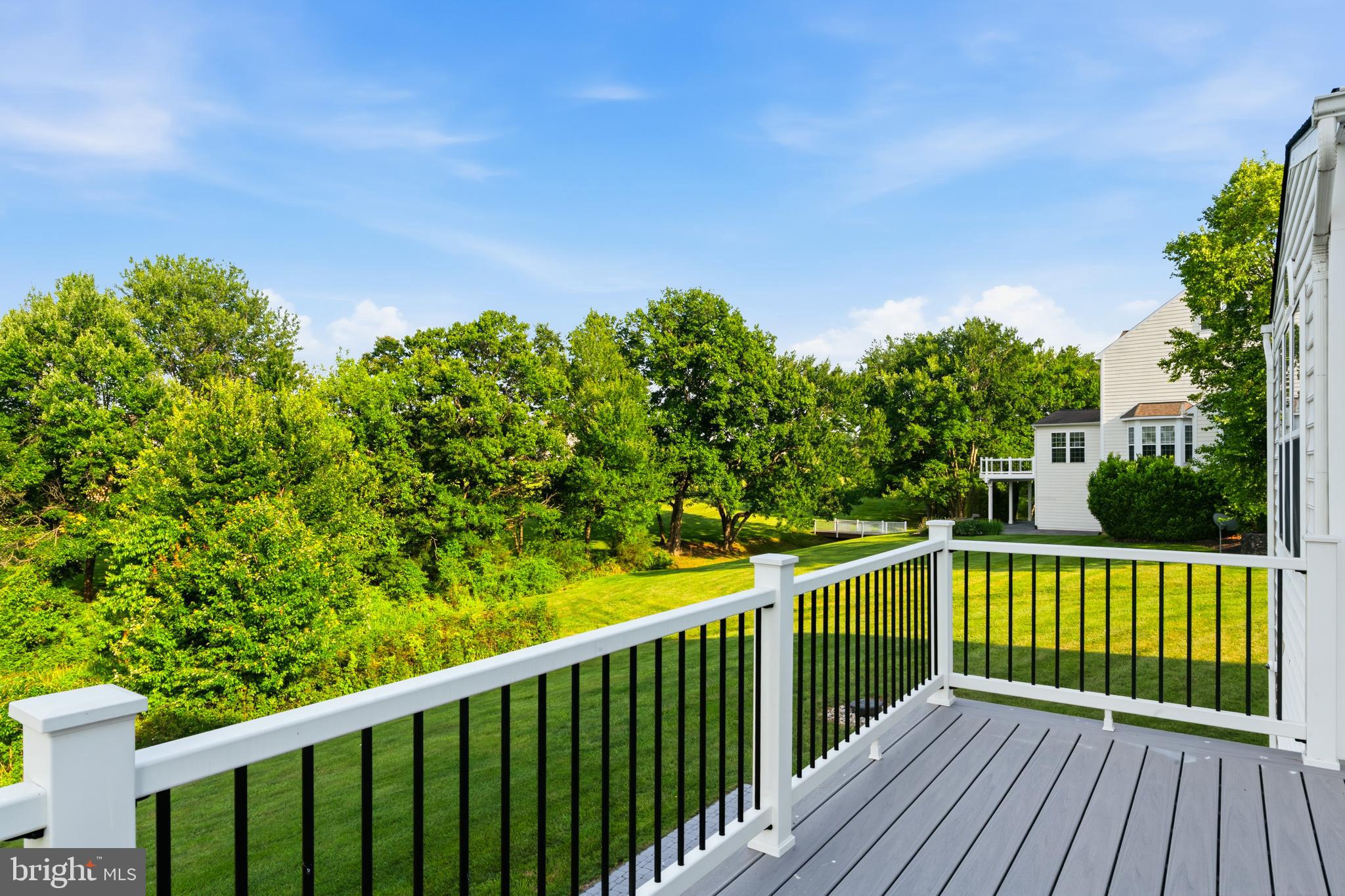 HUNTLEIGH AT CREIGHTON FARMS - Residential