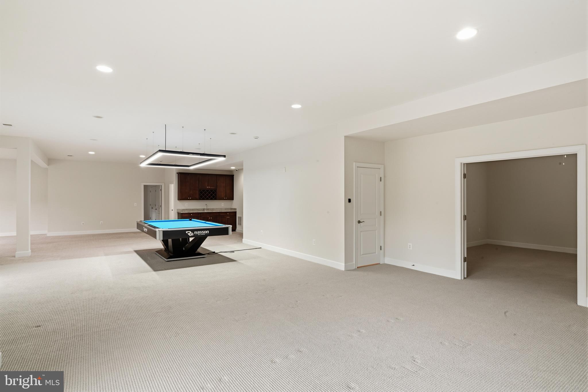 HUNTLEIGH AT CREIGHTON FARMS - Residential