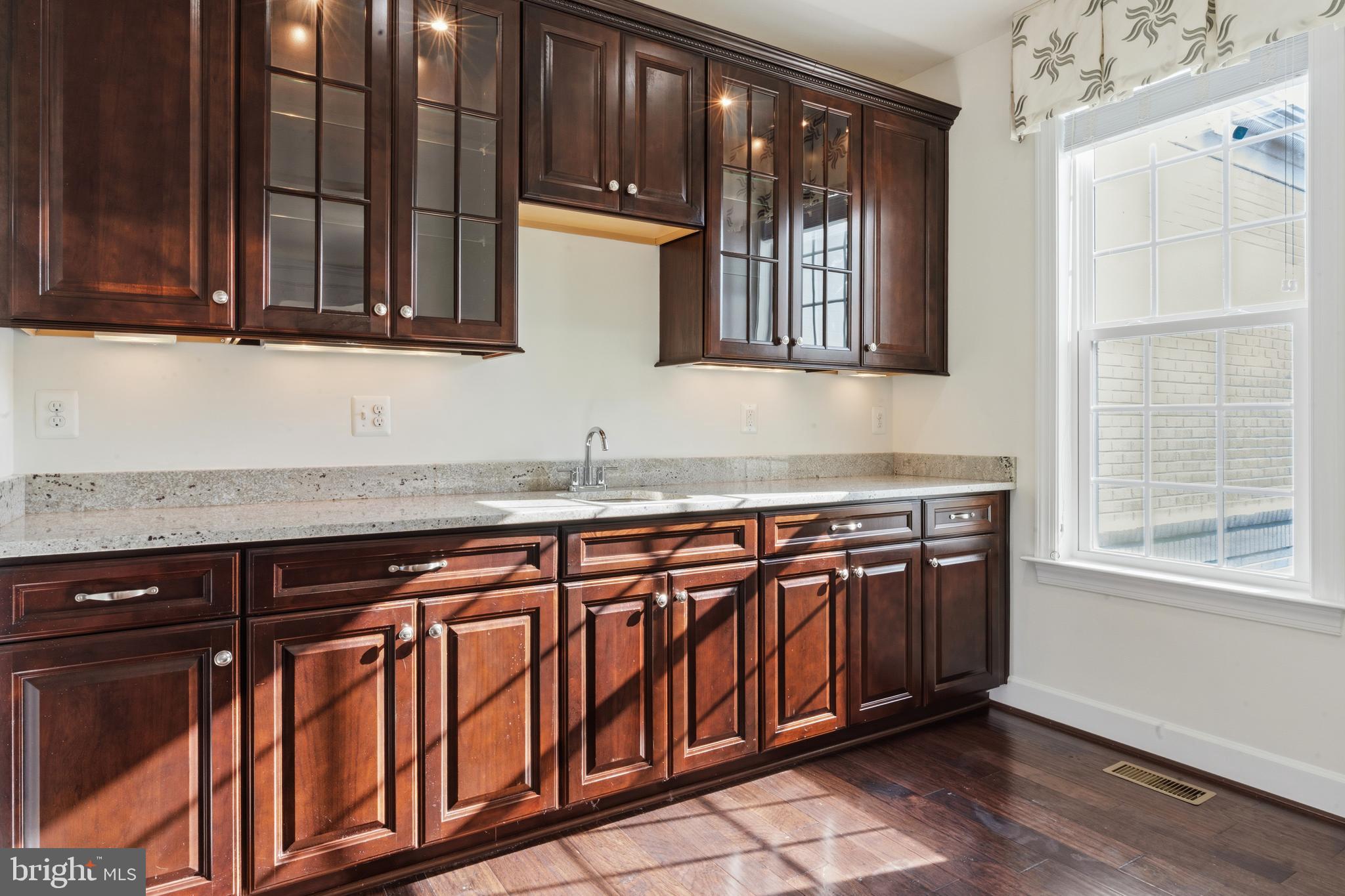 HUNTLEIGH AT CREIGHTON FARMS - Residential