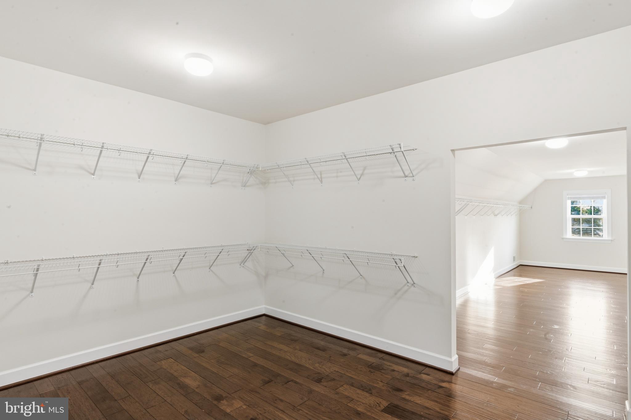 HUNTLEIGH AT CREIGHTON FARMS - Residential