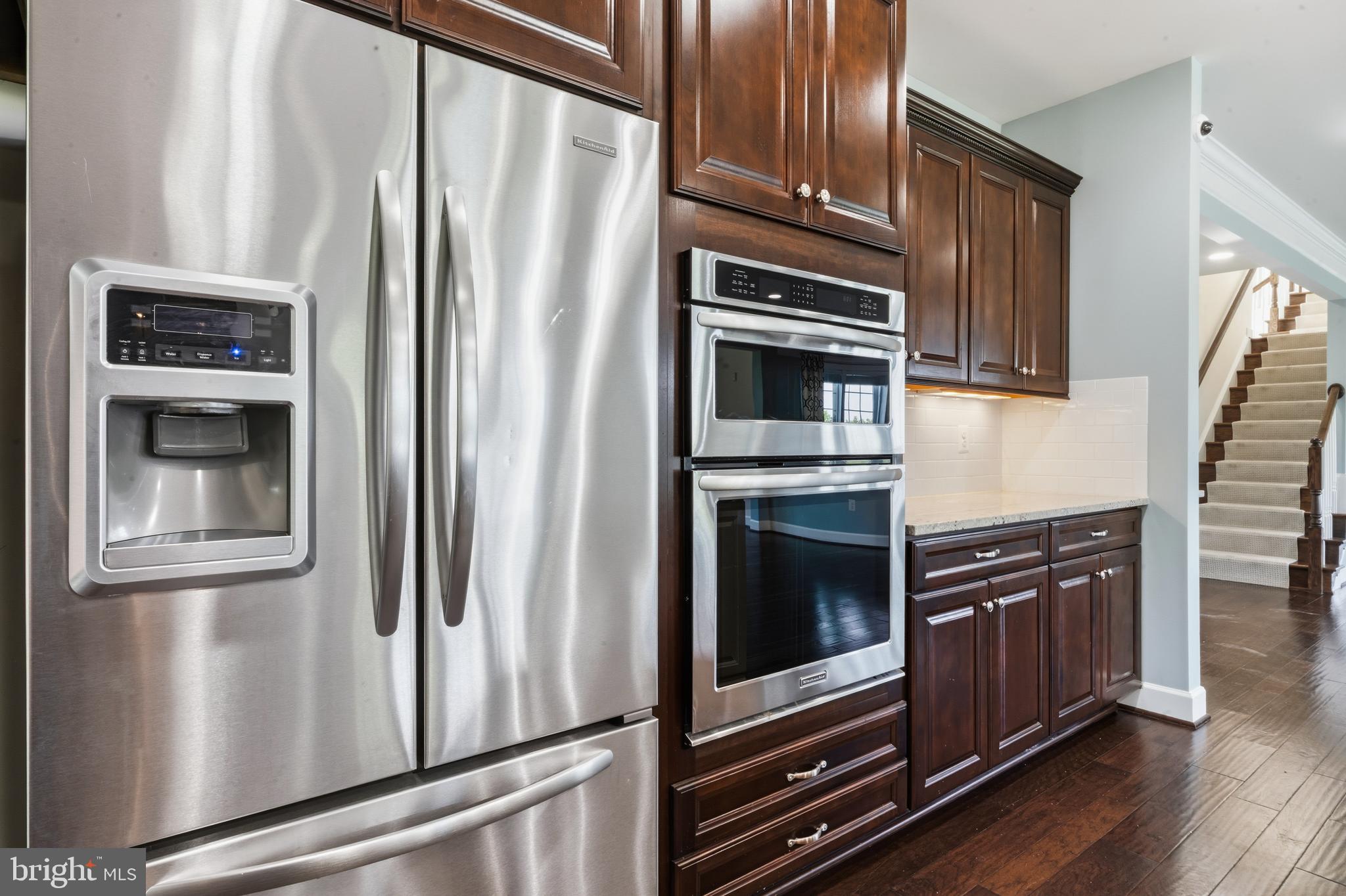 HUNTLEIGH AT CREIGHTON FARMS - Residential