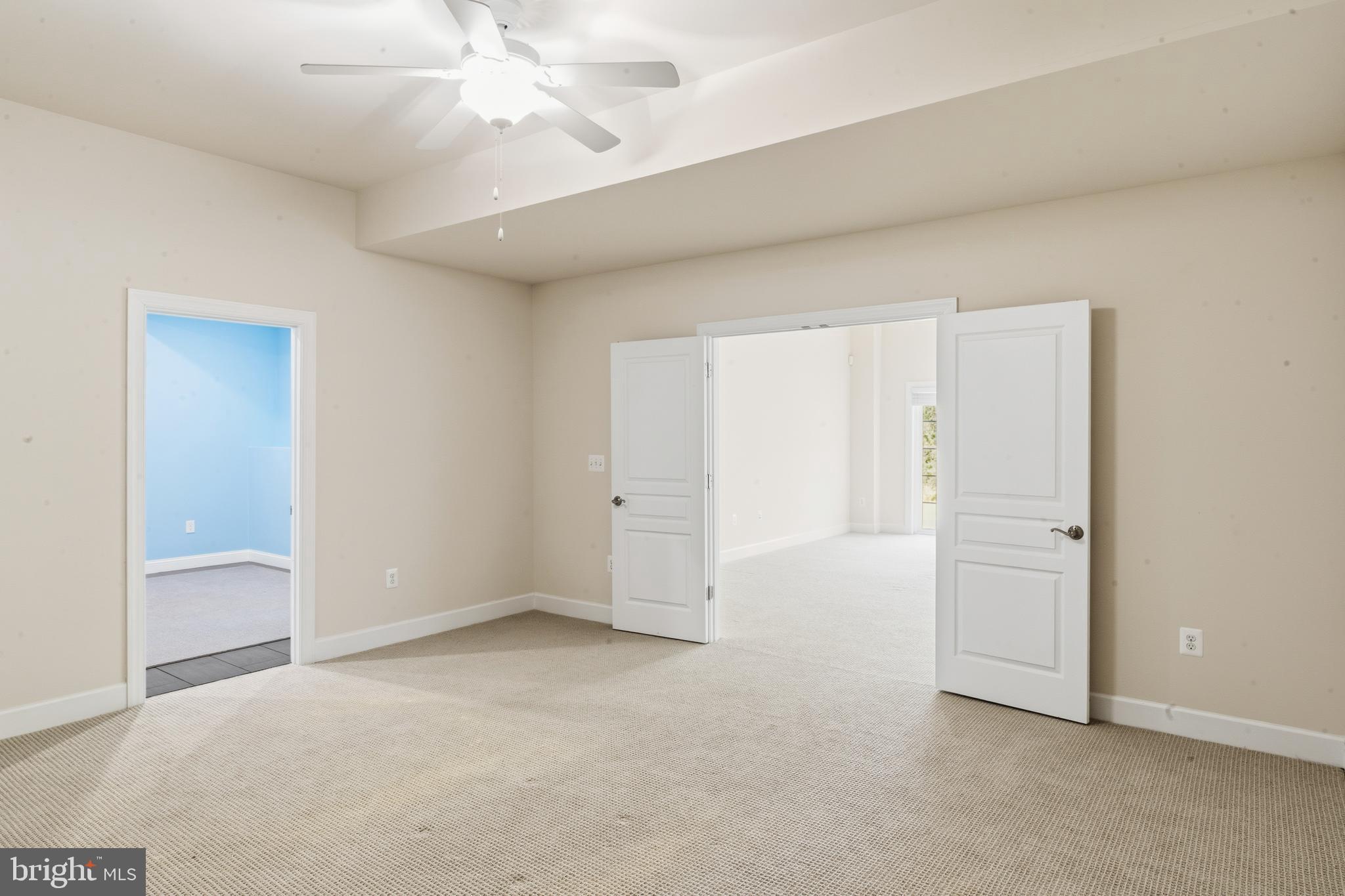 HUNTLEIGH AT CREIGHTON FARMS - Residential