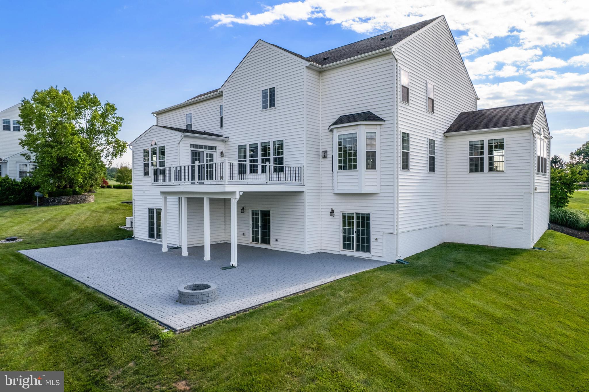 HUNTLEIGH AT CREIGHTON FARMS - Residential