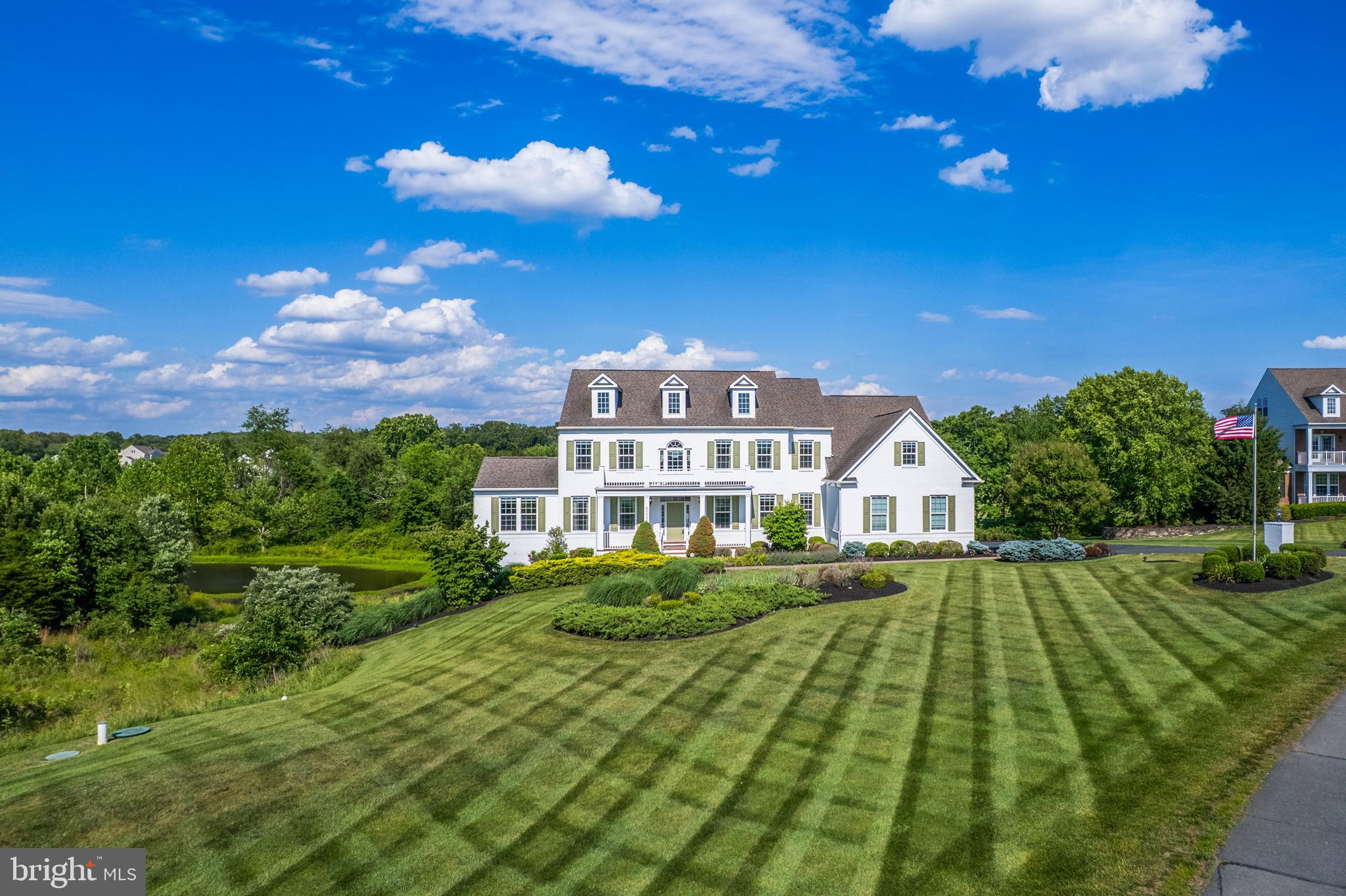 HUNTLEIGH AT CREIGHTON FARMS - Residential