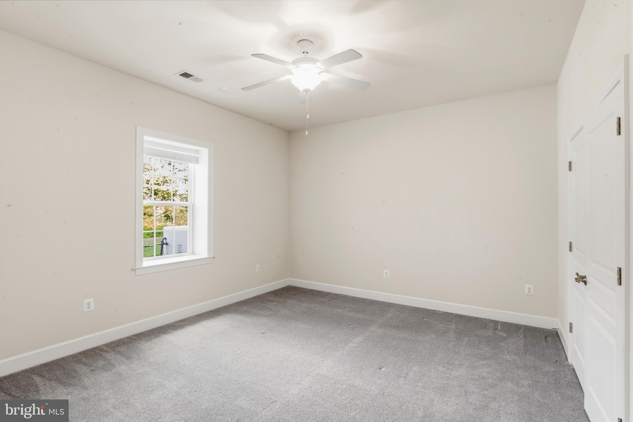 HUNTLEIGH AT CREIGHTON FARMS - Residential