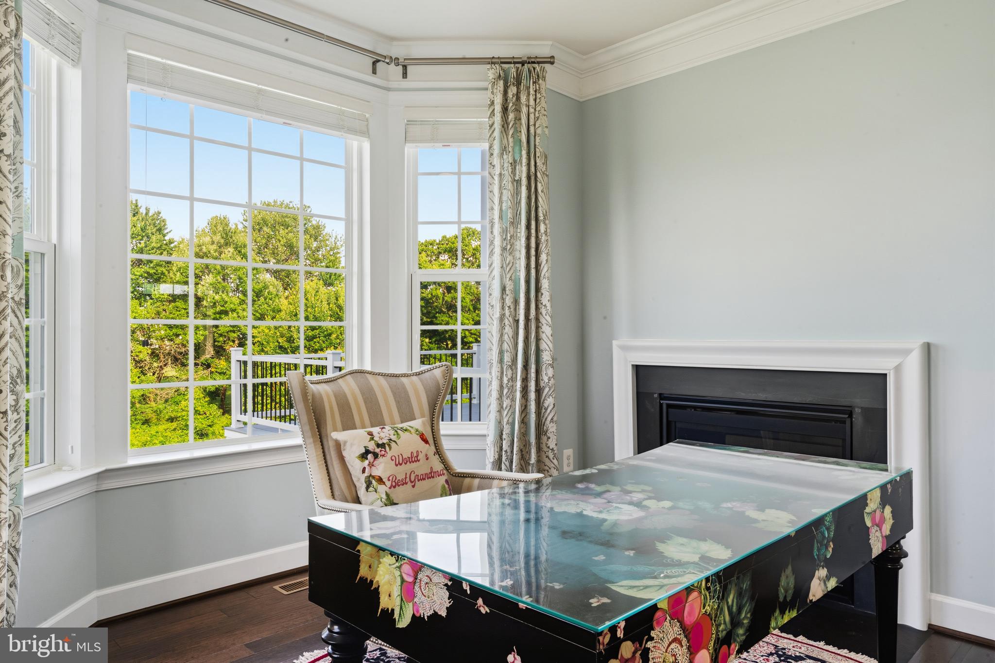 HUNTLEIGH AT CREIGHTON FARMS - Residential