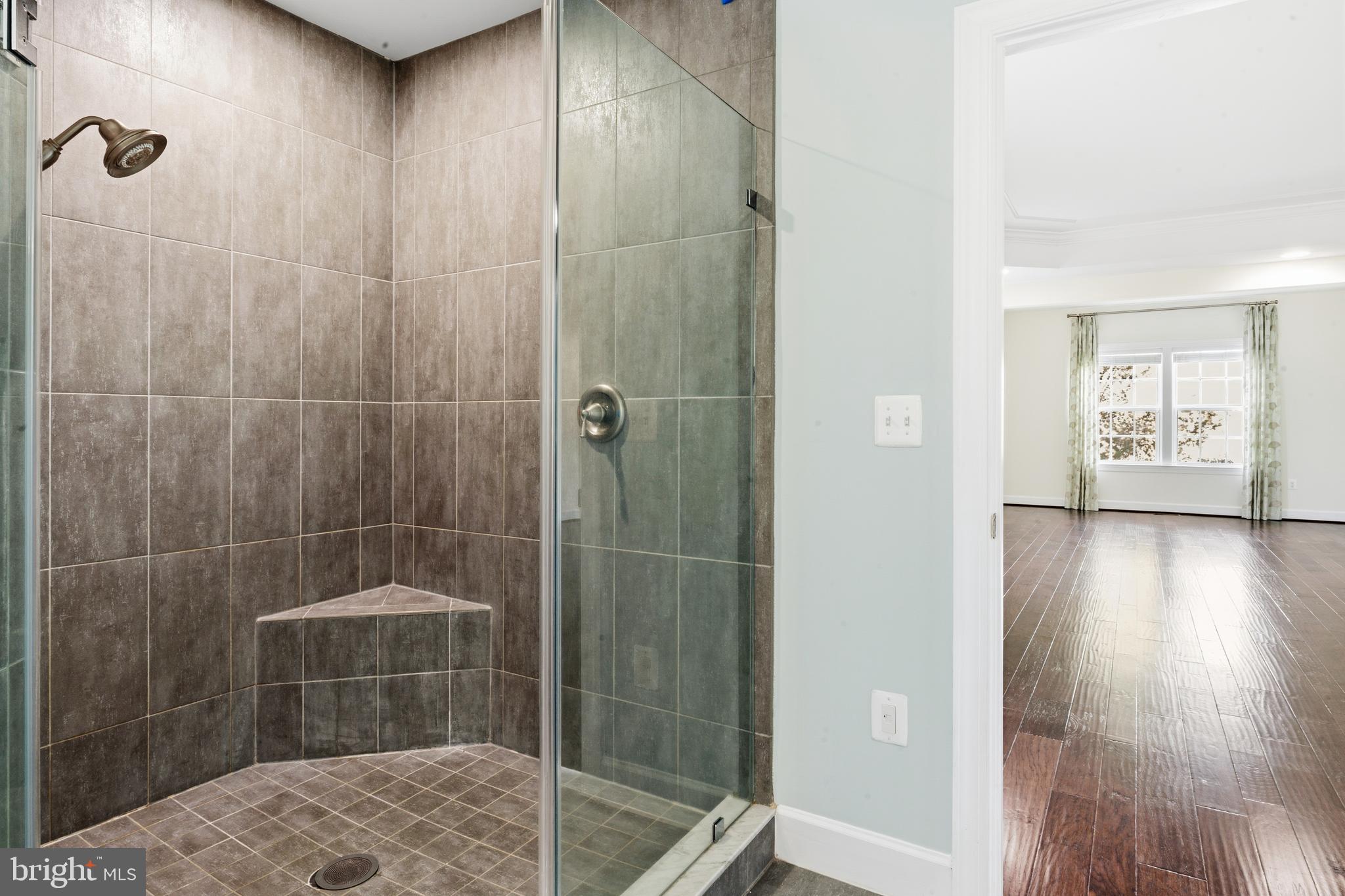 HUNTLEIGH AT CREIGHTON FARMS - Residential