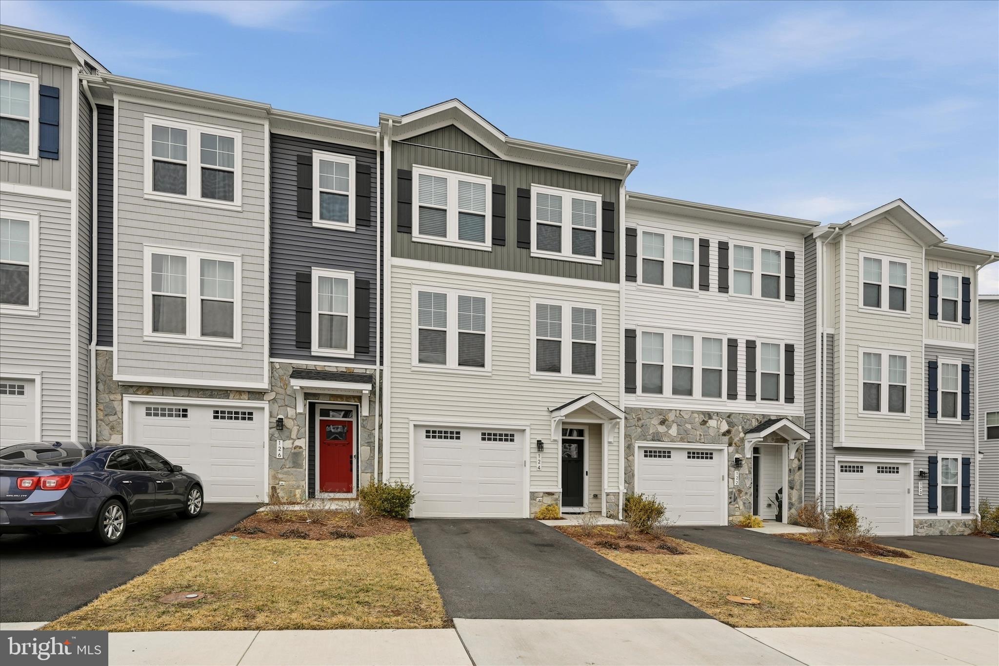 LAKE FREDERICK - Residential
