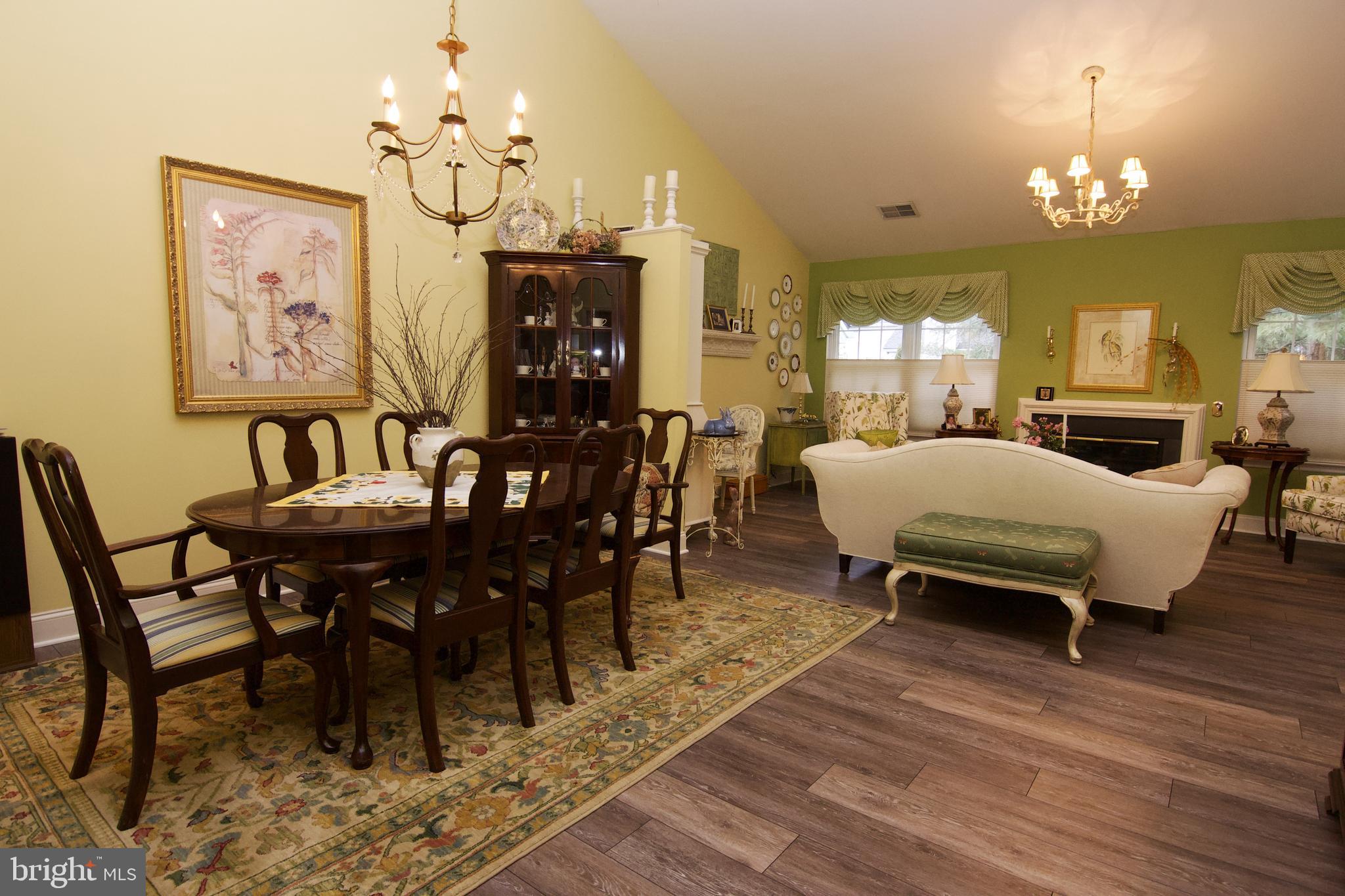 SPRING RIDGE - Residential