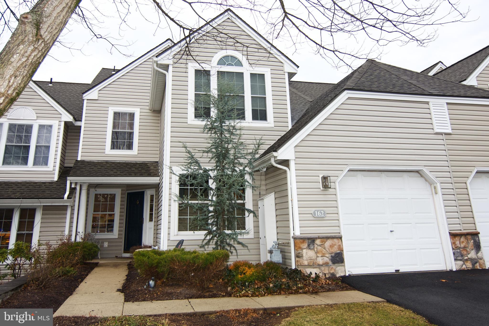 SPRING RIDGE - Residential