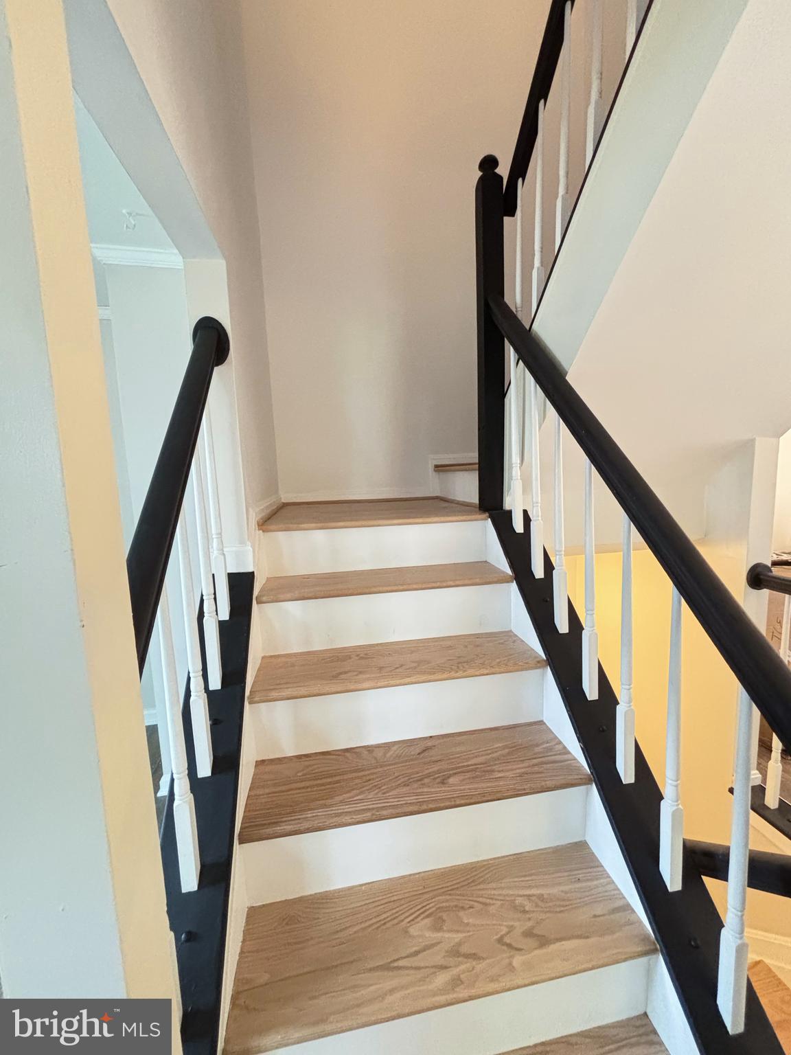 SINGLETONS GROVE - Residential Lease
