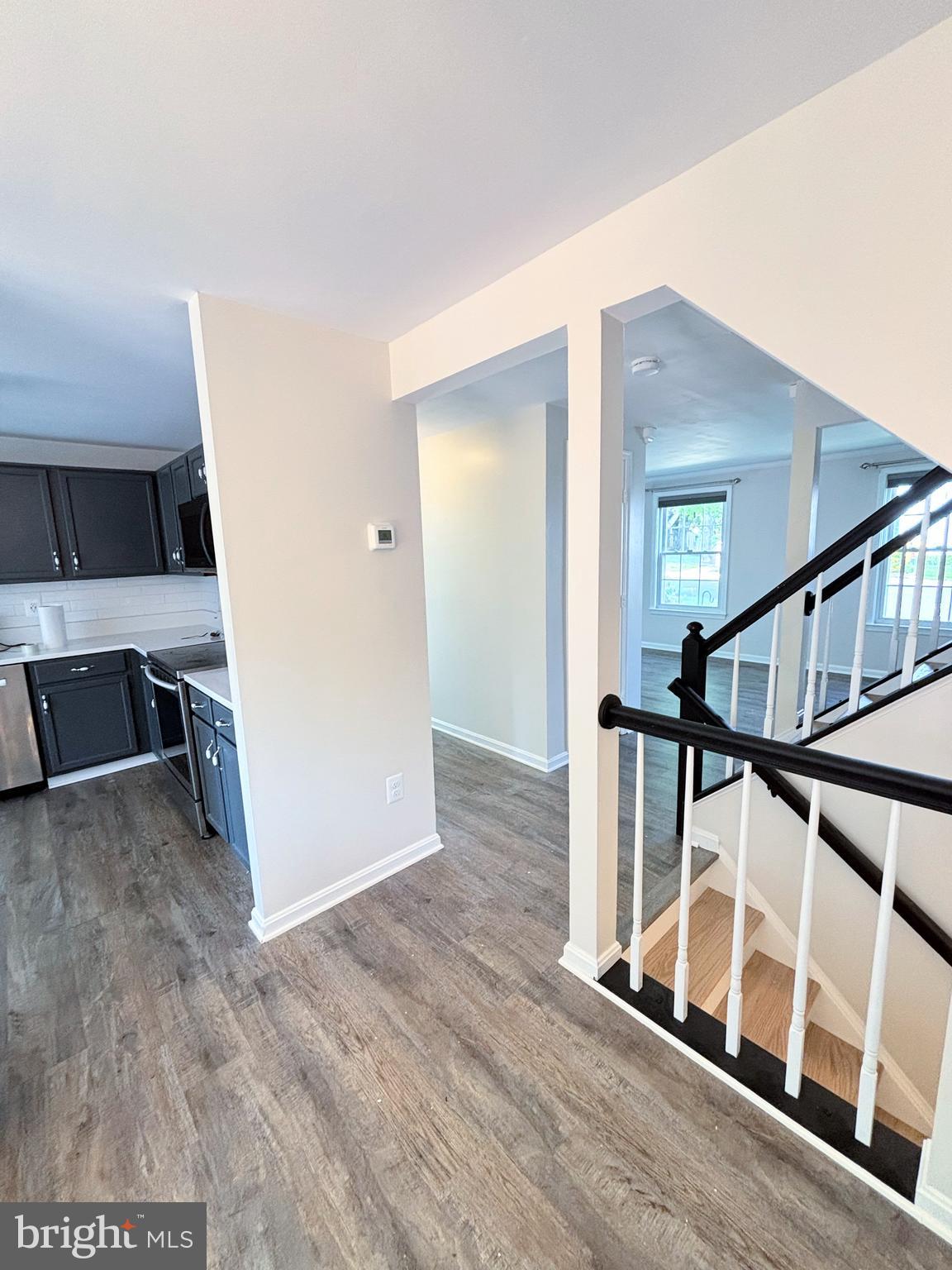 SINGLETONS GROVE - Residential Lease