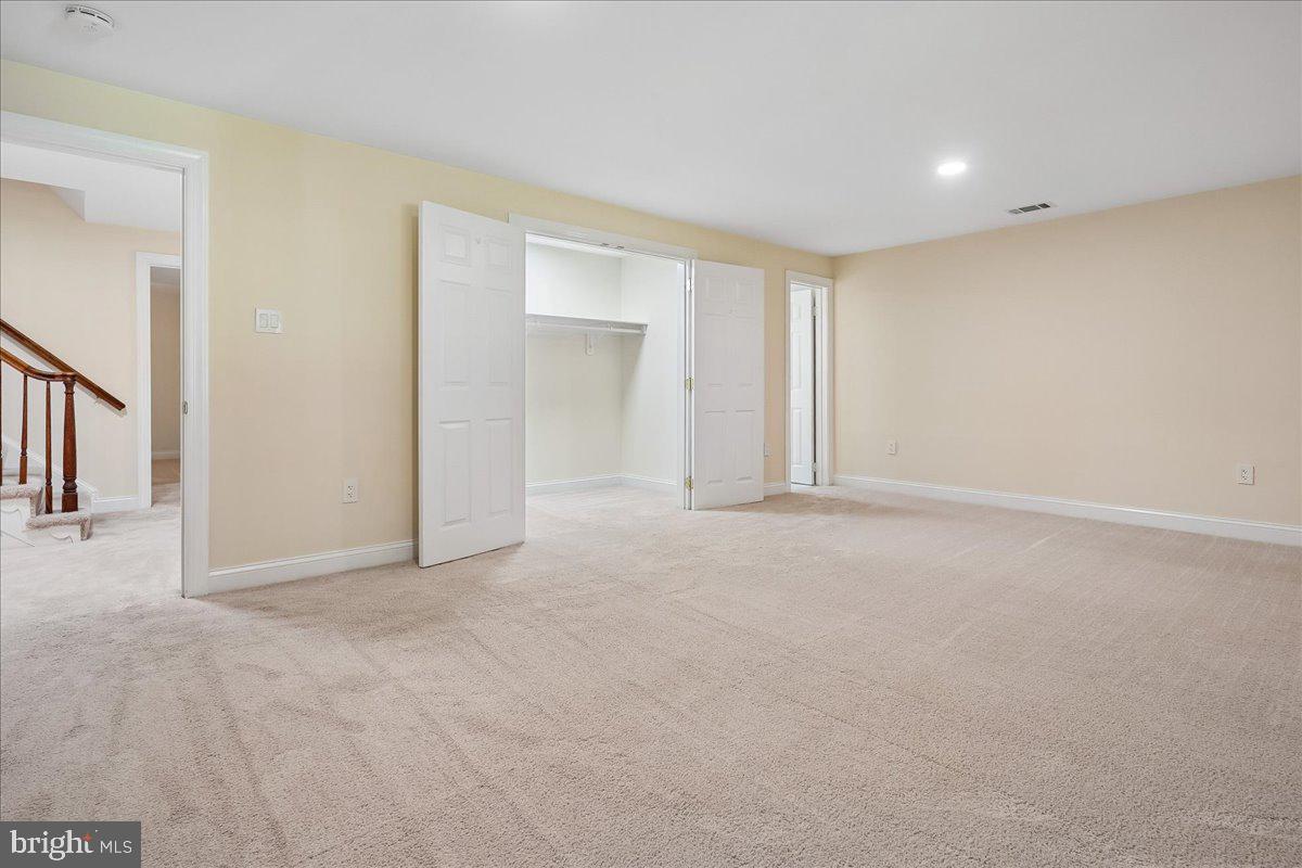 FALCONHURST - Residential