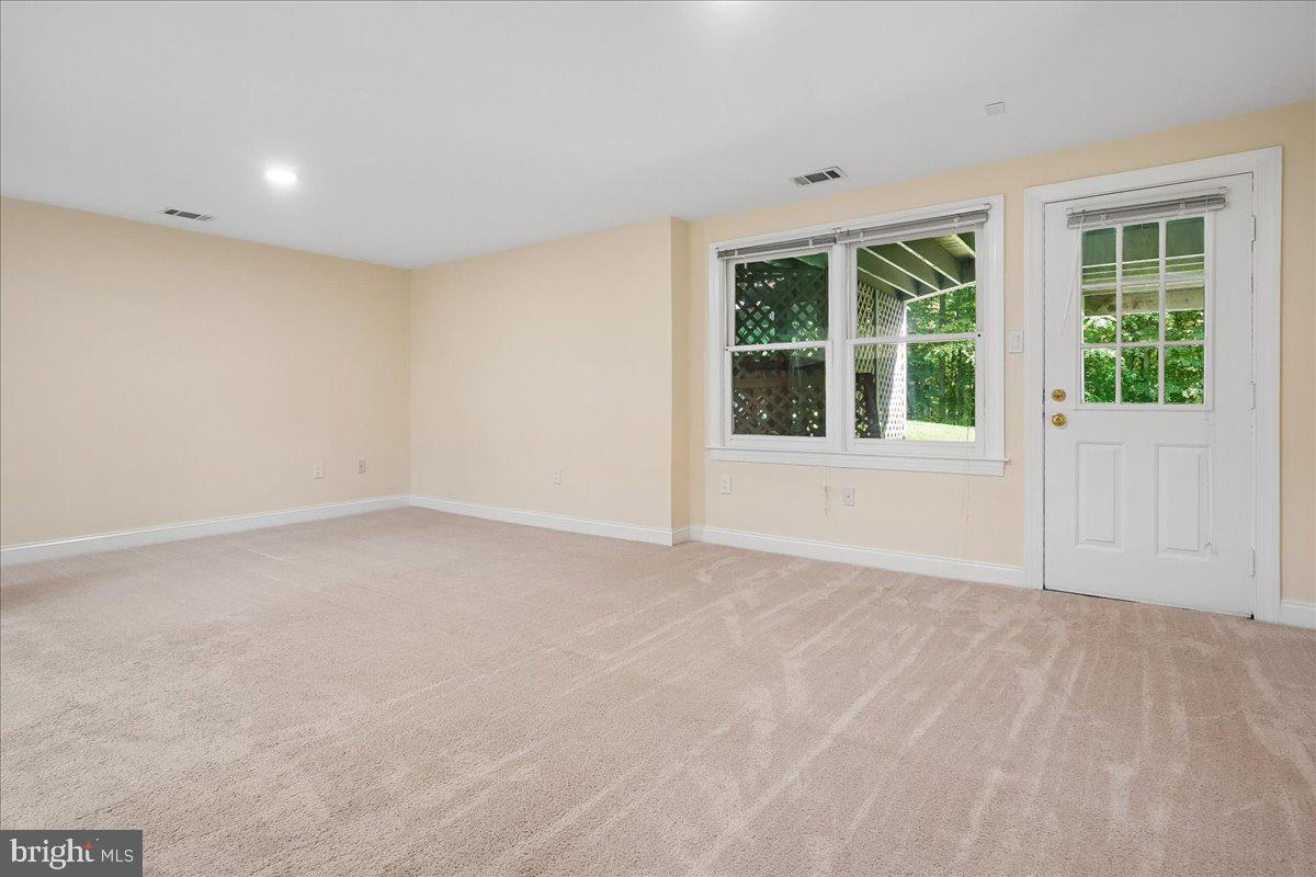 FALCONHURST - Residential