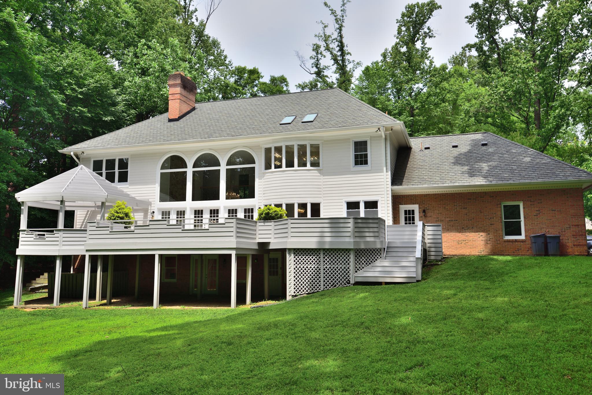 FALCONHURST - Residential