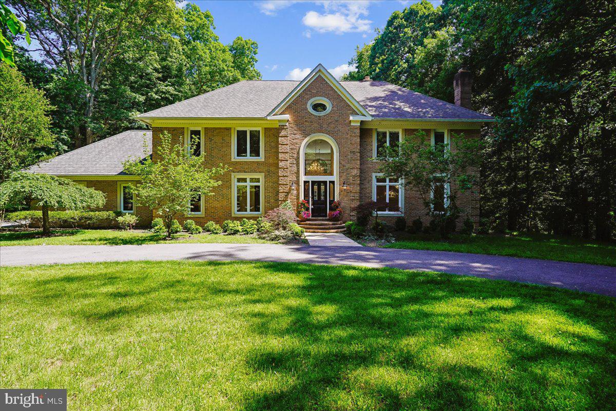 FALCONHURST - Residential