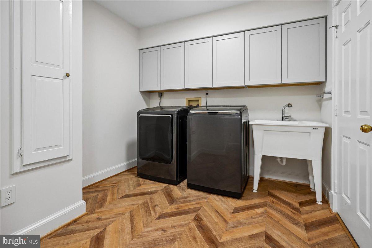 FALCONHURST - Residential