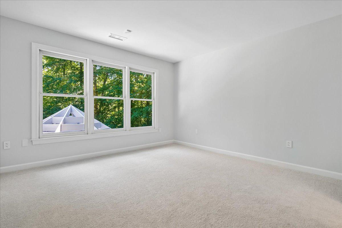 FALCONHURST - Residential