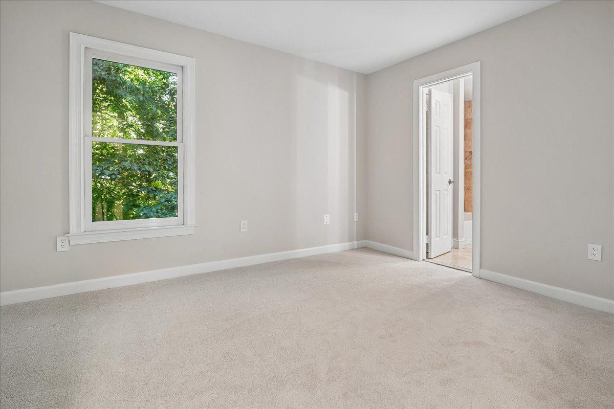 FALCONHURST - Residential