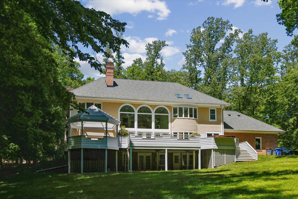 FALCONHURST - Residential