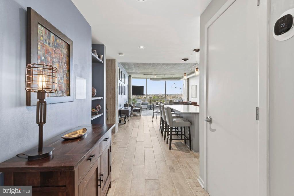 LOCUST POINT - Residential