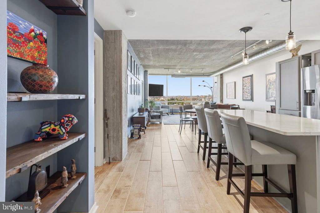 LOCUST POINT - Residential