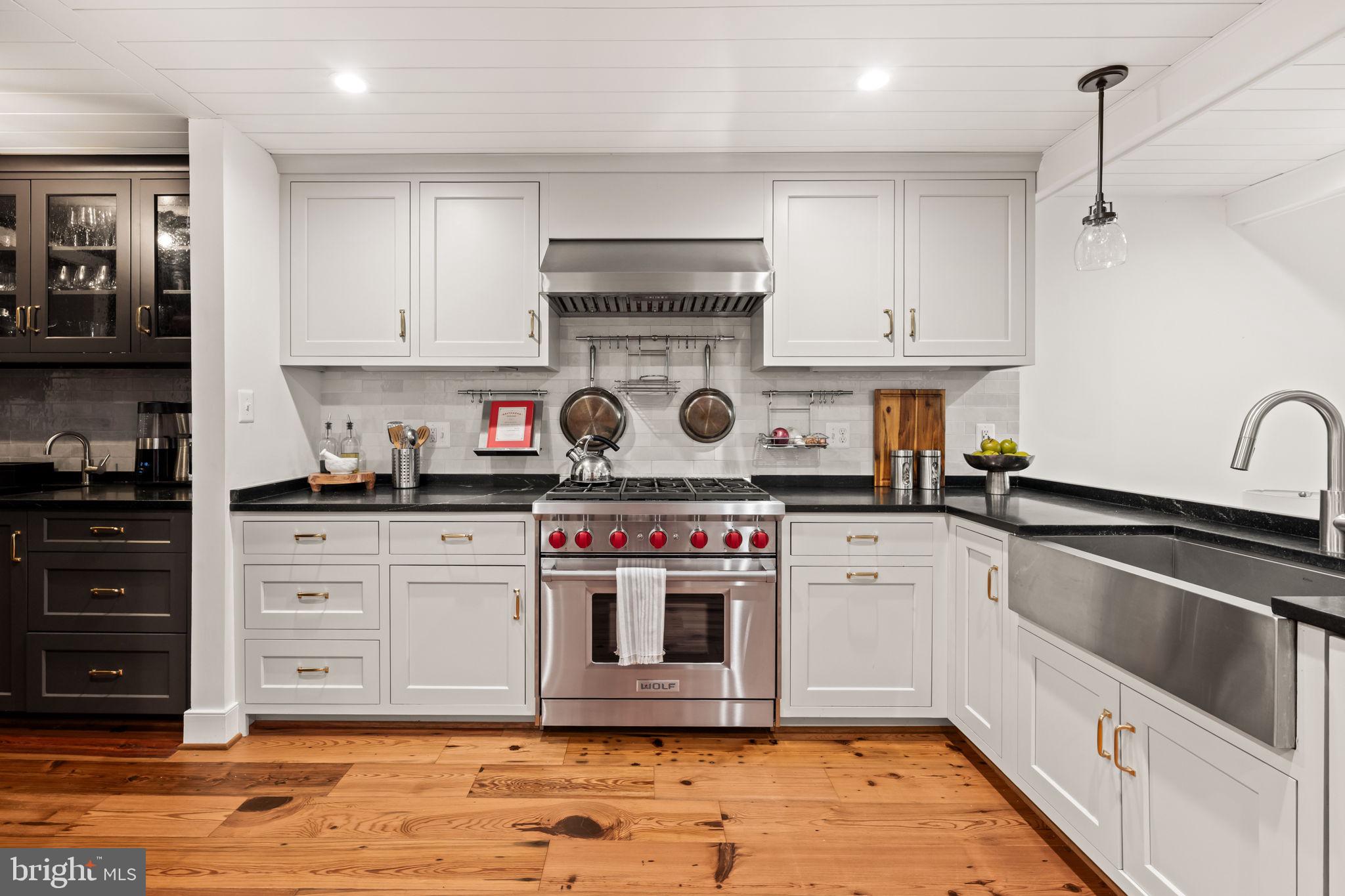 OLD TOWN ALEXANDRIA - Residential