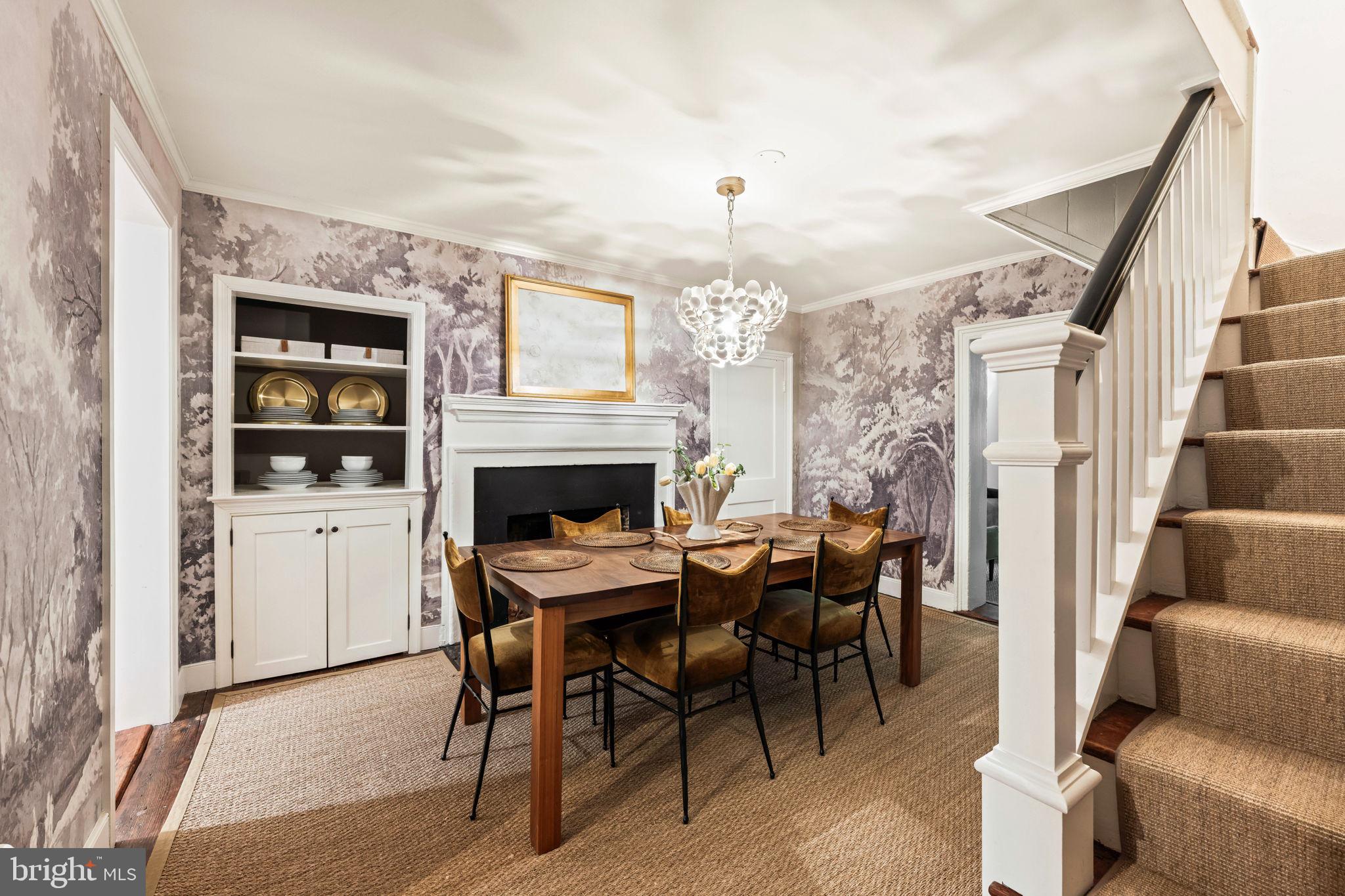 OLD TOWN ALEXANDRIA - Residential