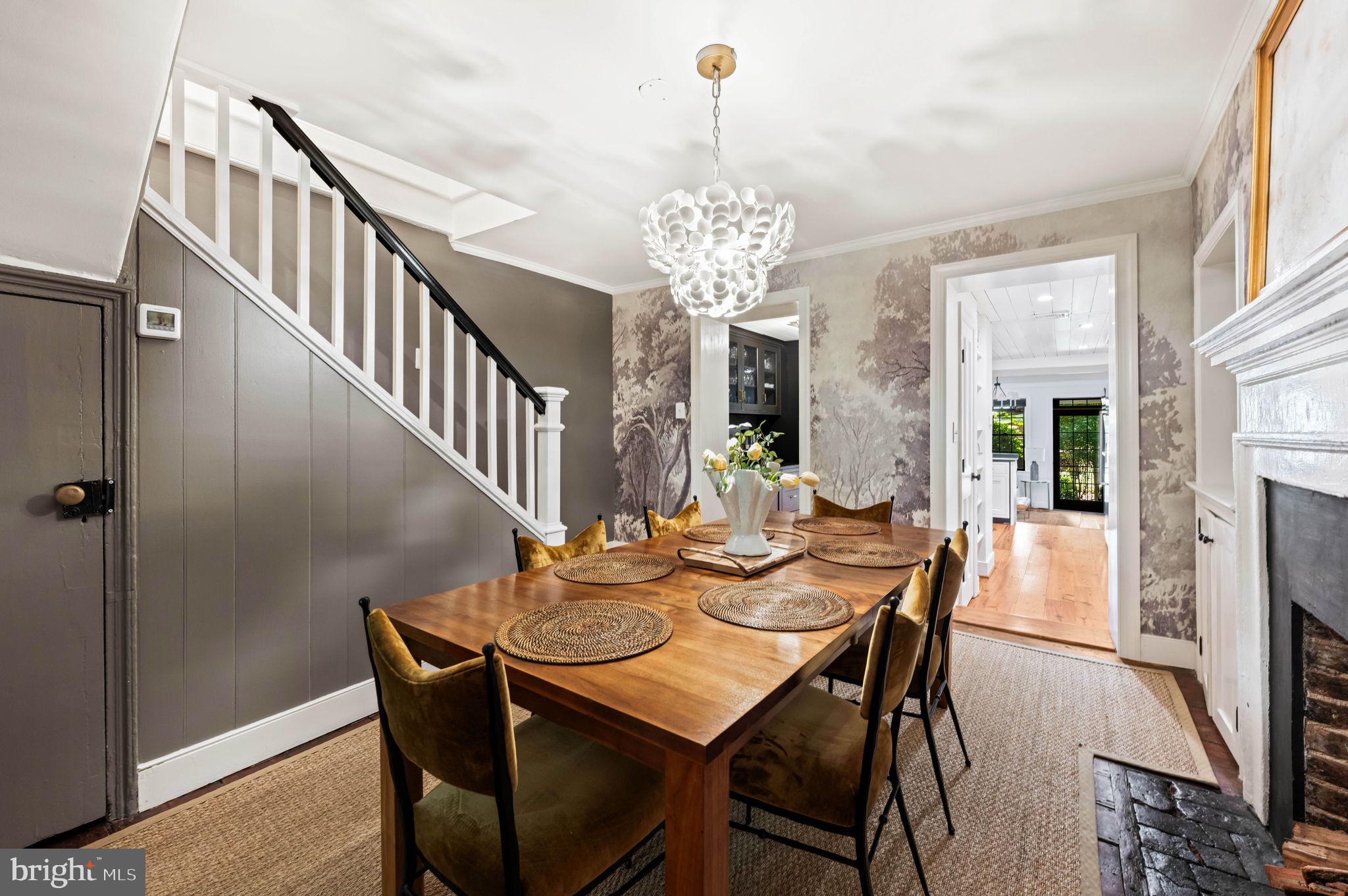 OLD TOWN ALEXANDRIA - Residential