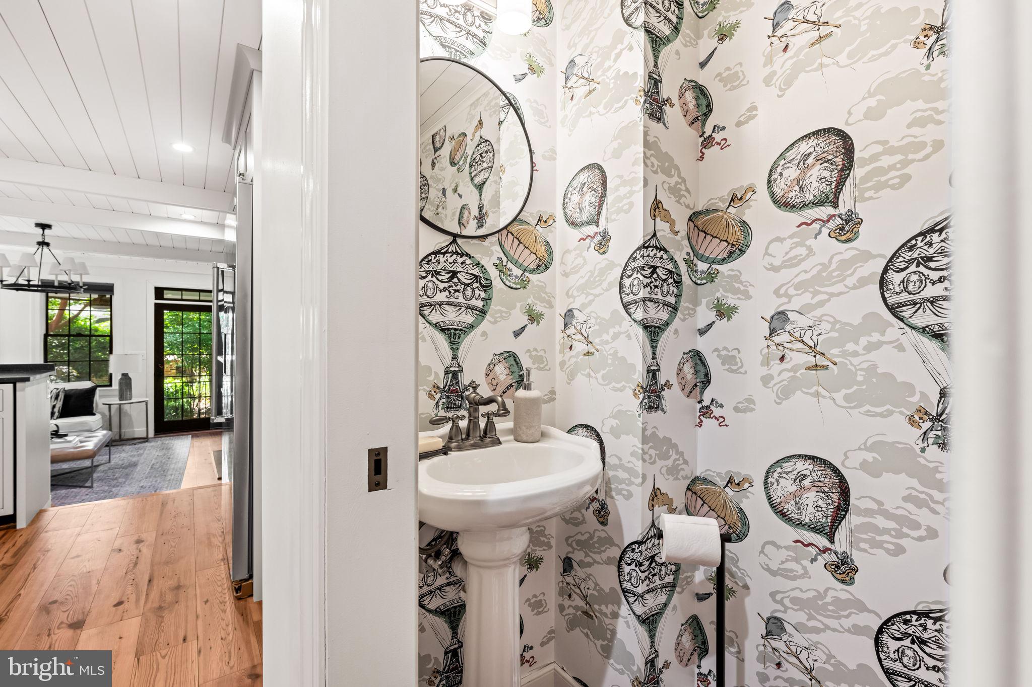 OLD TOWN ALEXANDRIA - Residential