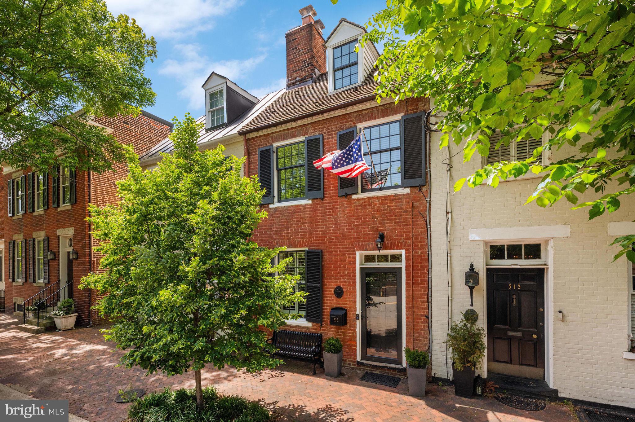 OLD TOWN ALEXANDRIA - Residential