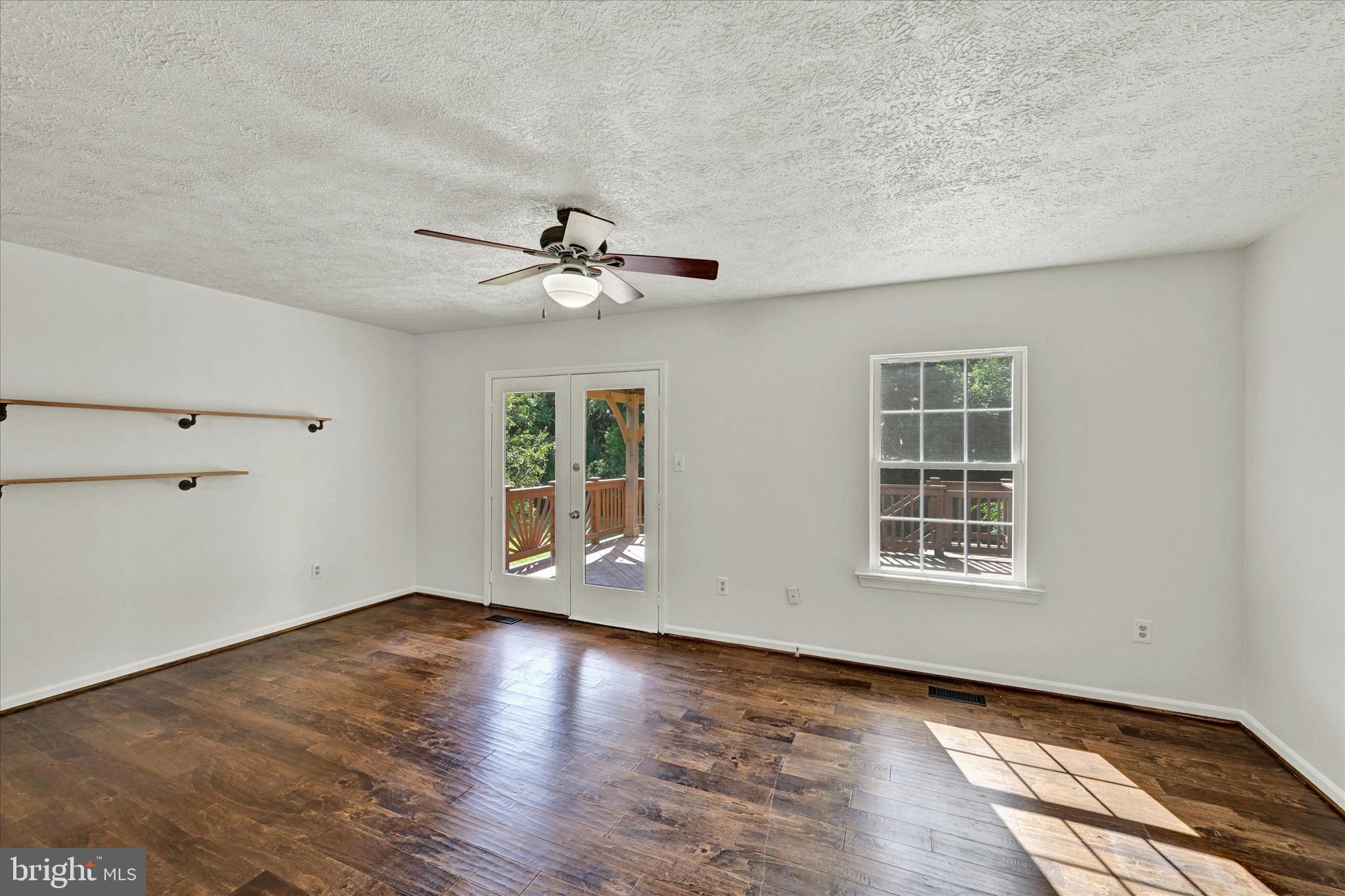 BEECH CREEK - Residential