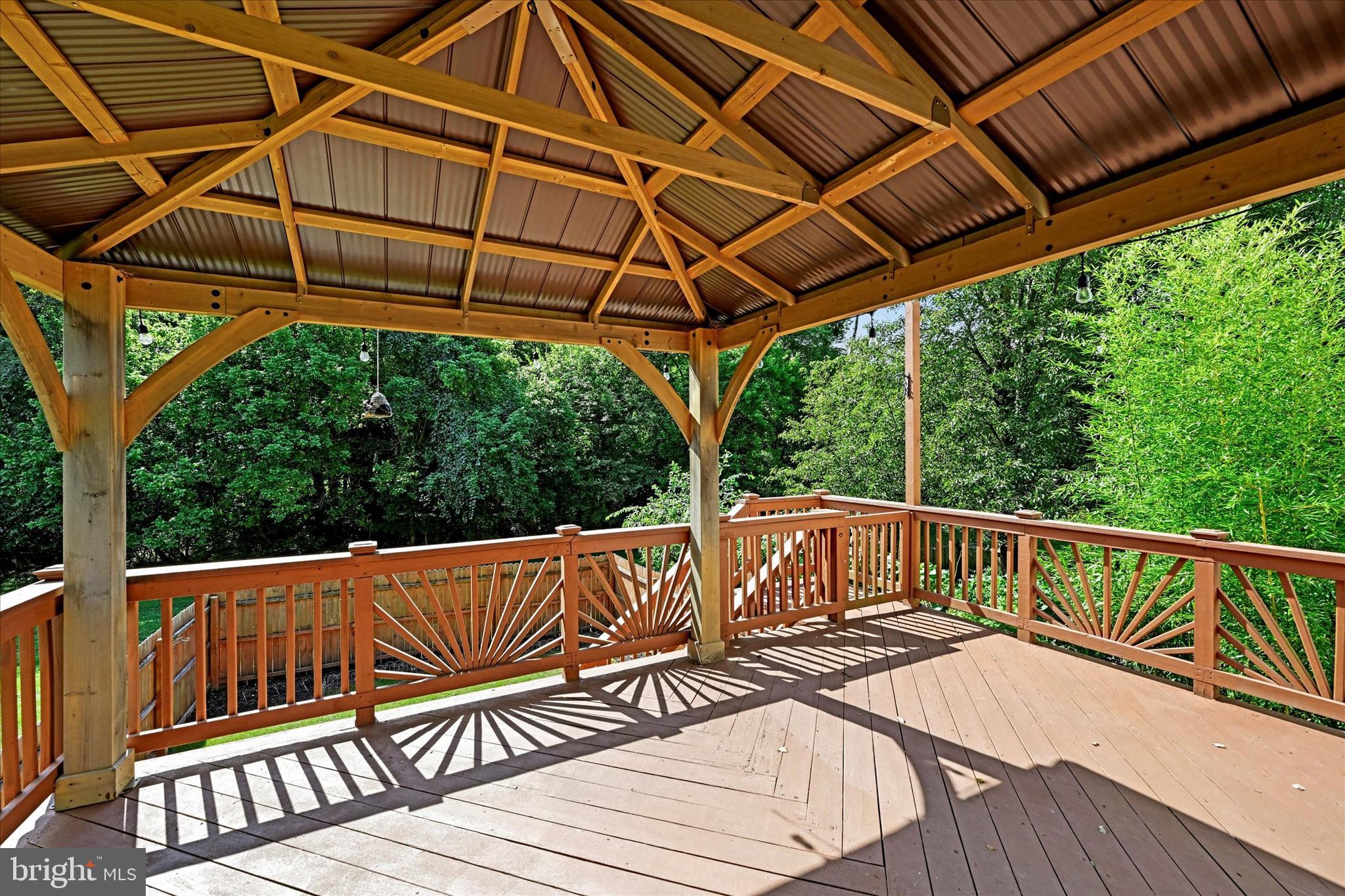 BEECH CREEK - Residential