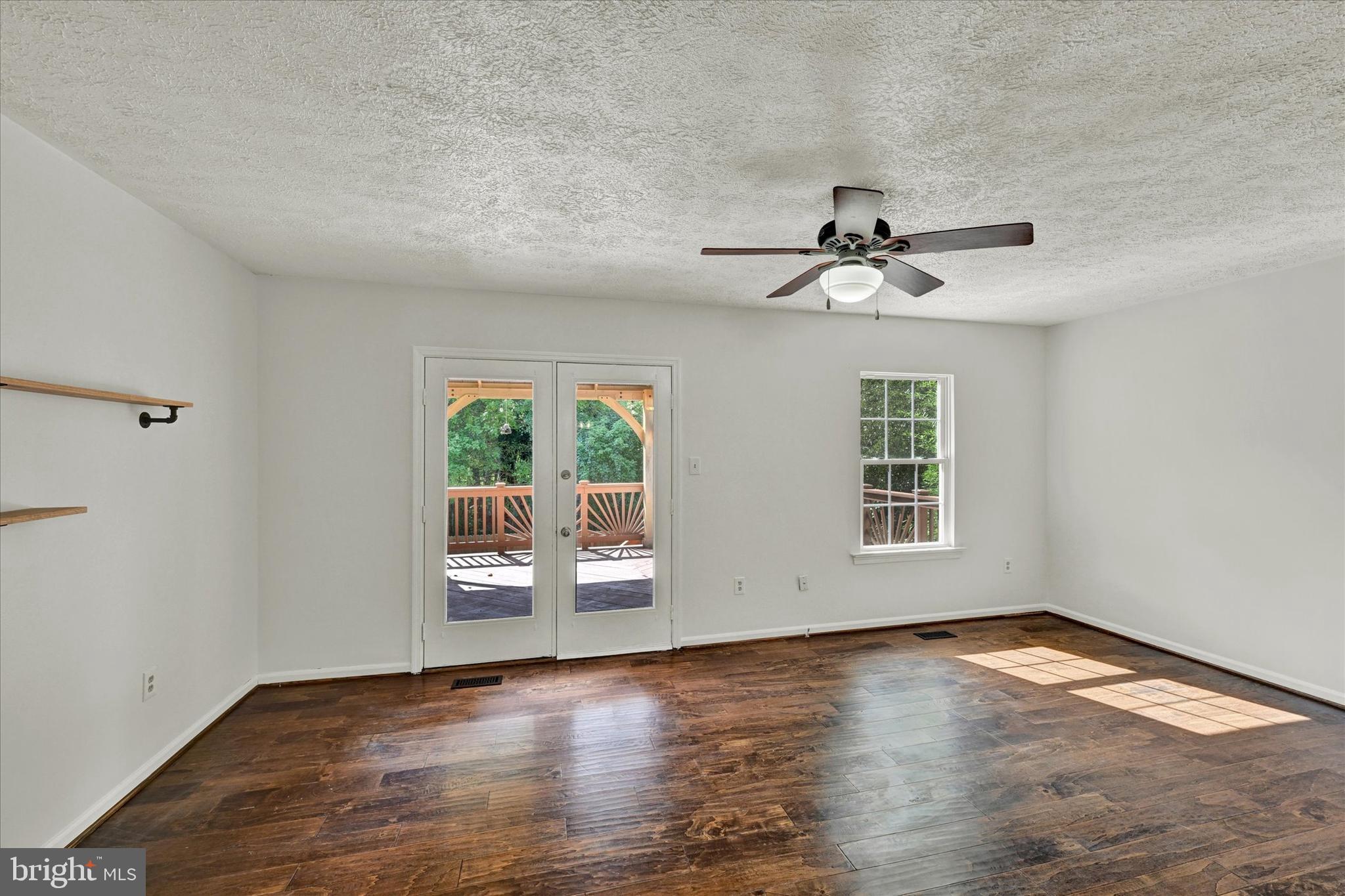 BEECH CREEK - Residential