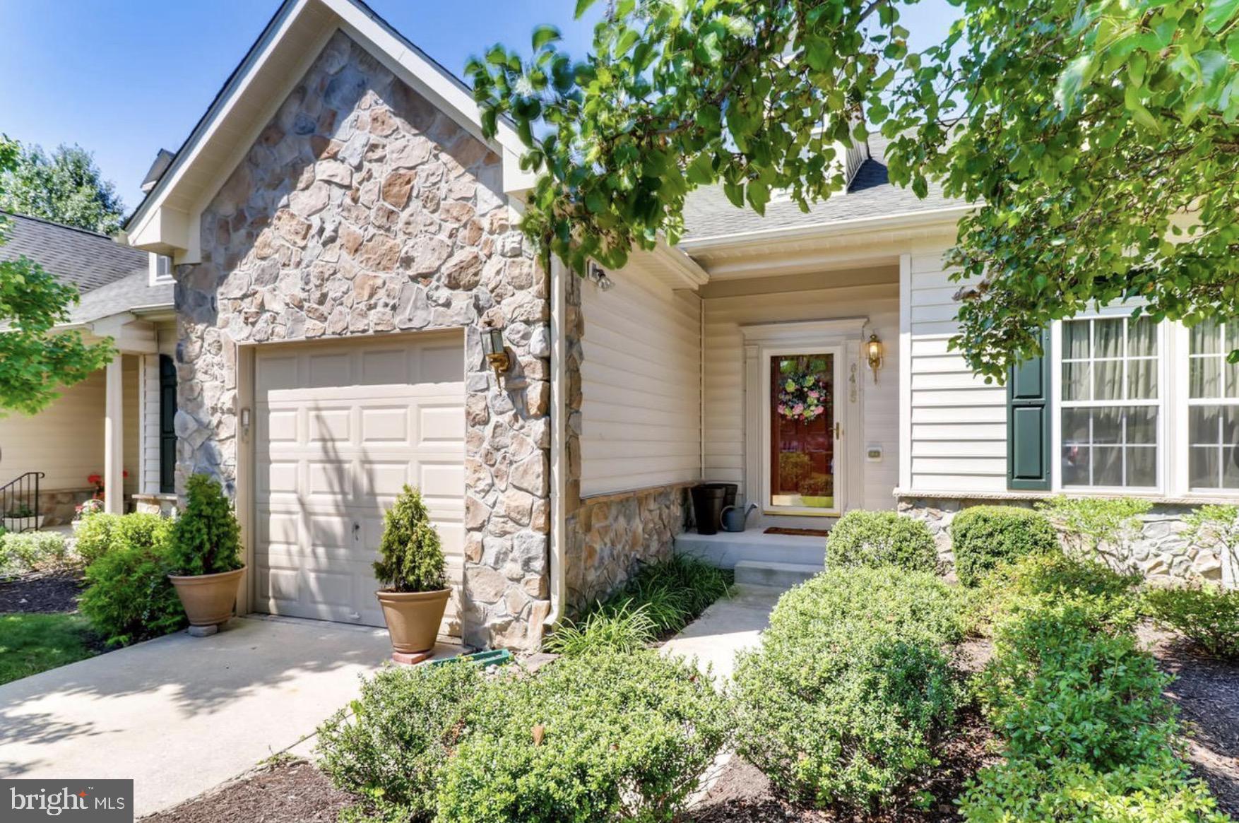 HEARTHSTONE AT ROCKBURN - Residential