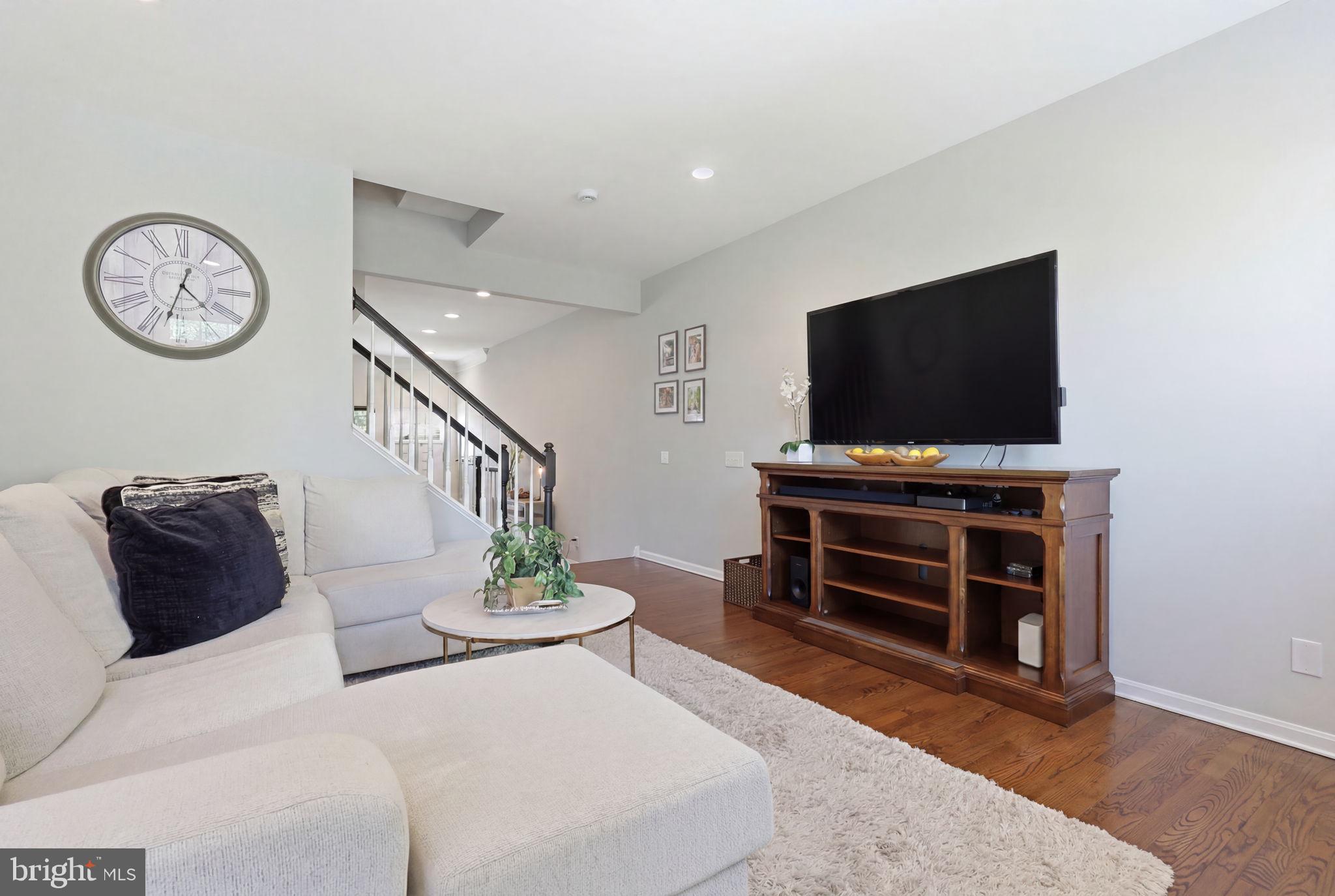 DOYLESTOWN STATION - Residential