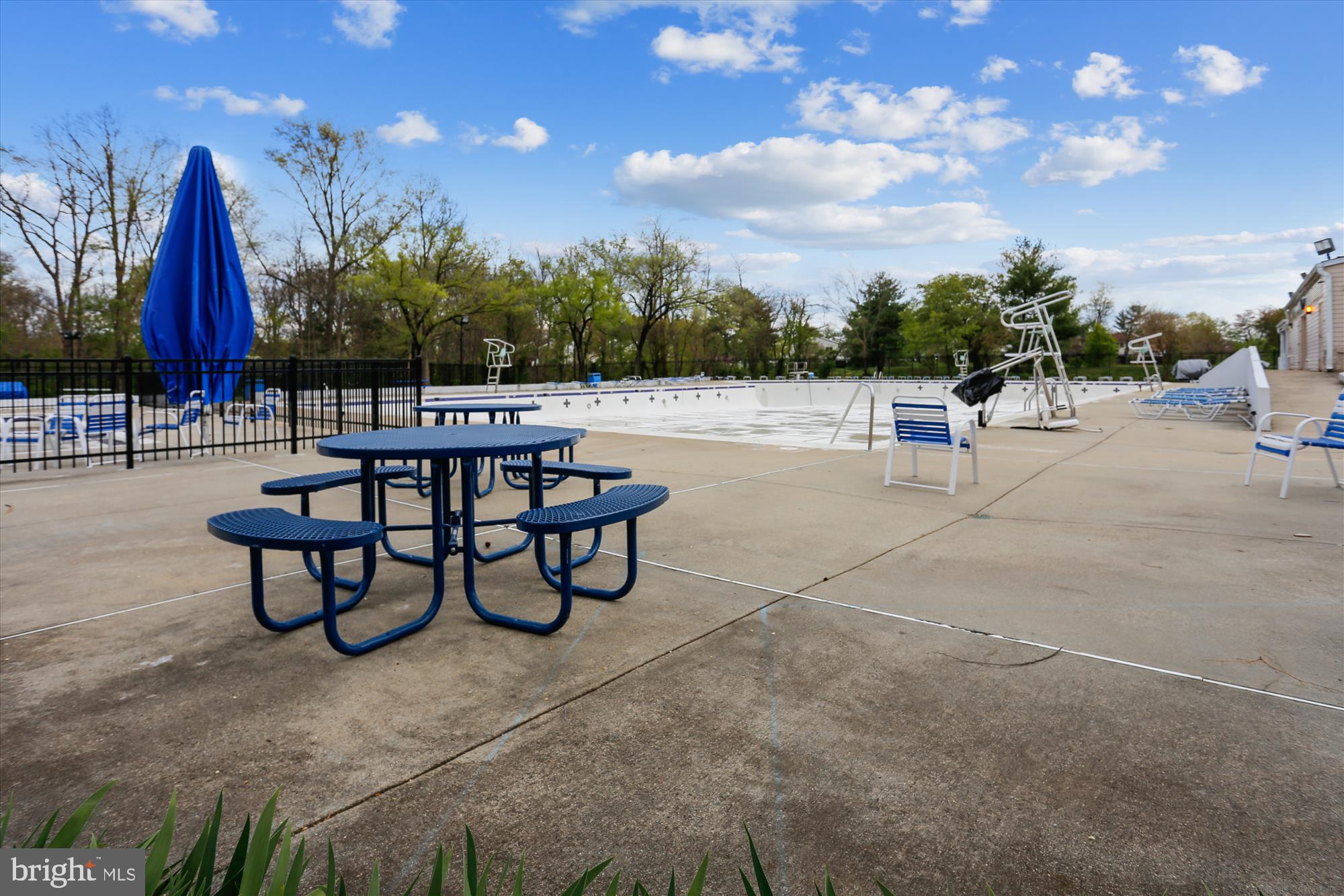 SUGARLAND RUN - Residential