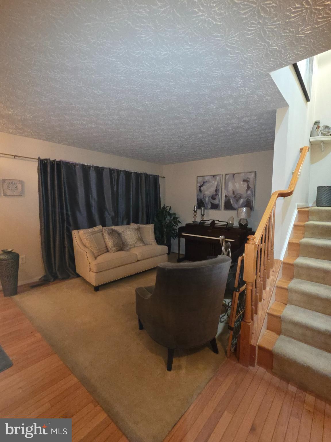 RUSSETT - Residential