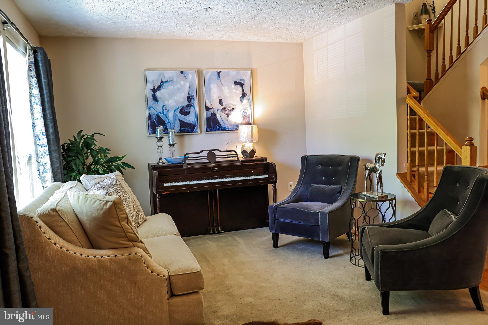 RUSSETT - Residential