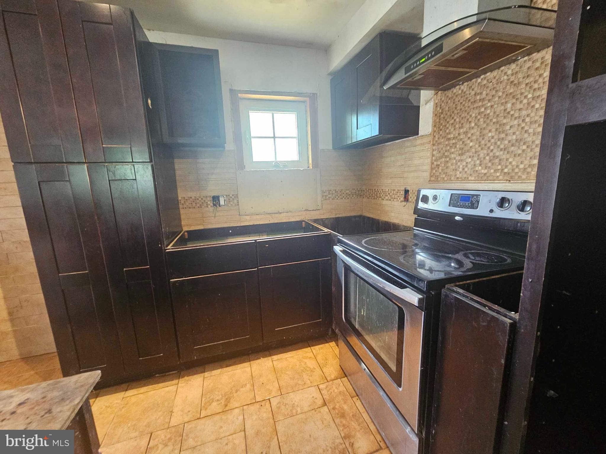 FAIRWINDS - Residential