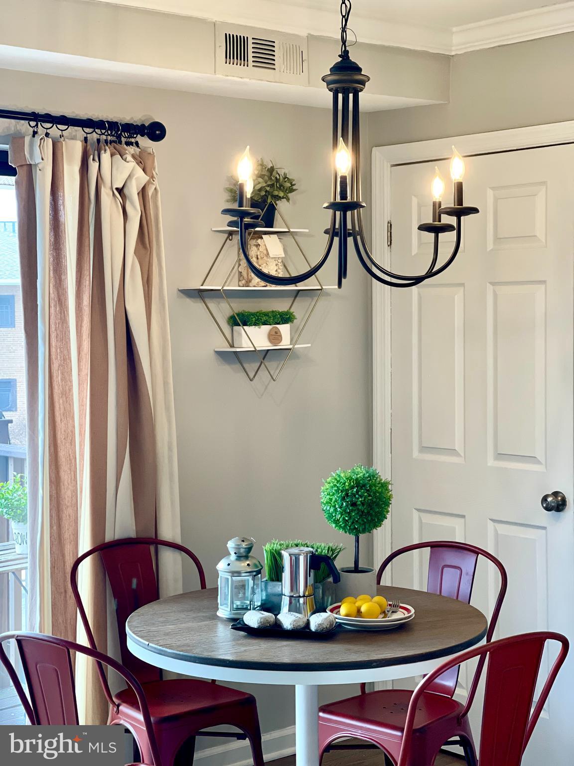 FALLS CHURCH GARDENS - Residential