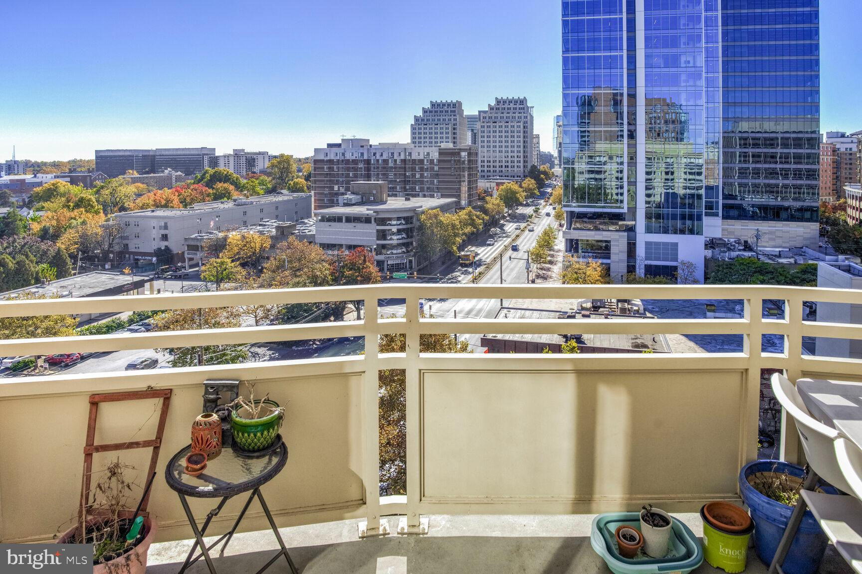 WOODMONT TRIANGLE - Residential Lease