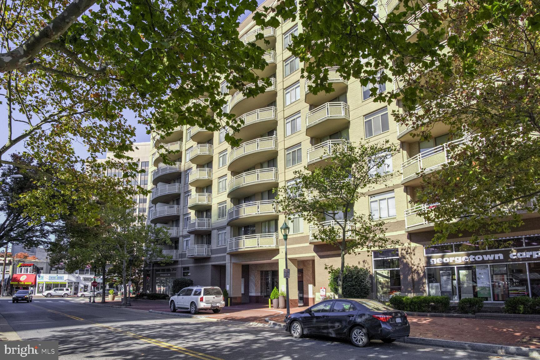 WOODMONT TRIANGLE - Residential Lease