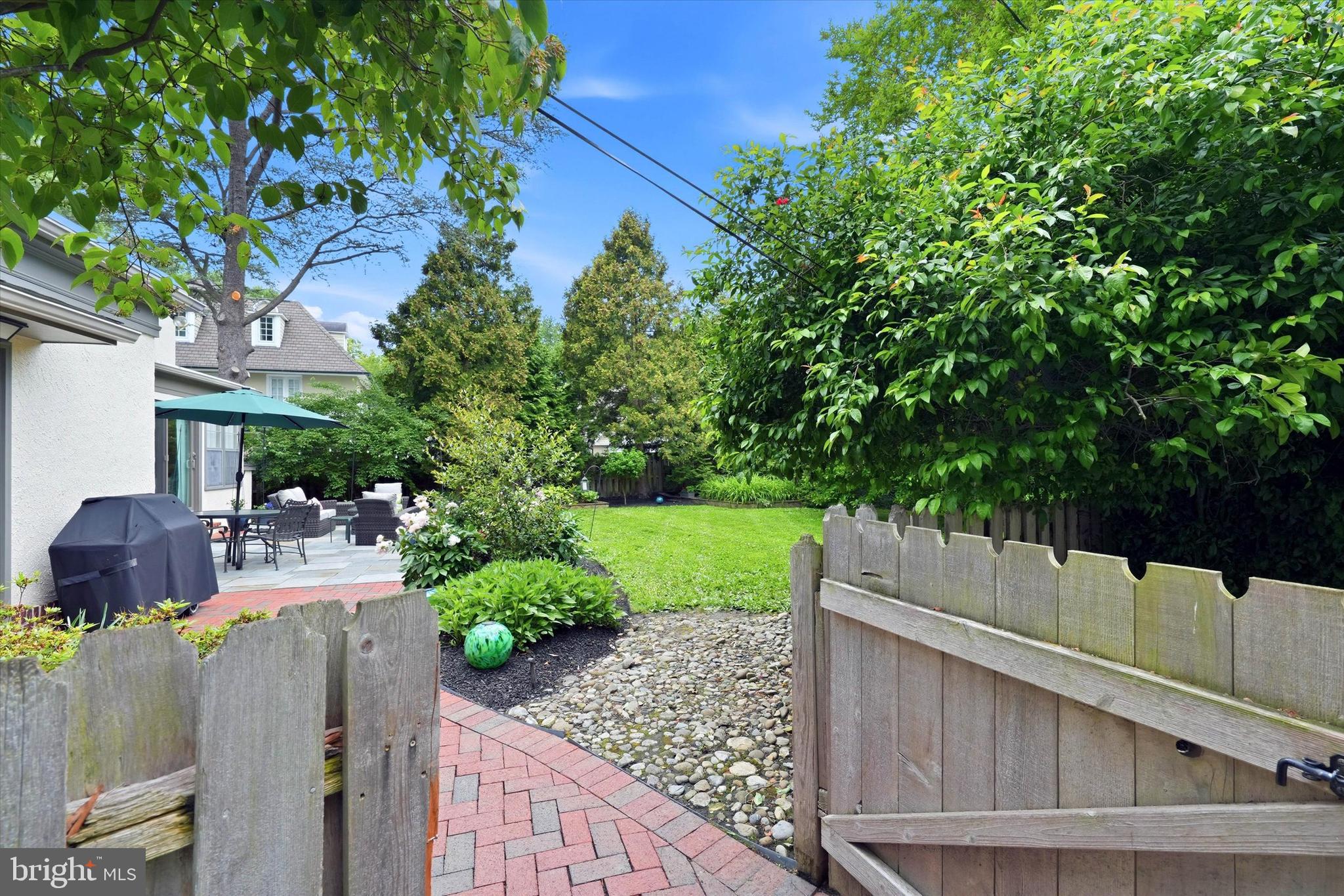 WAWASET PARK - Residential