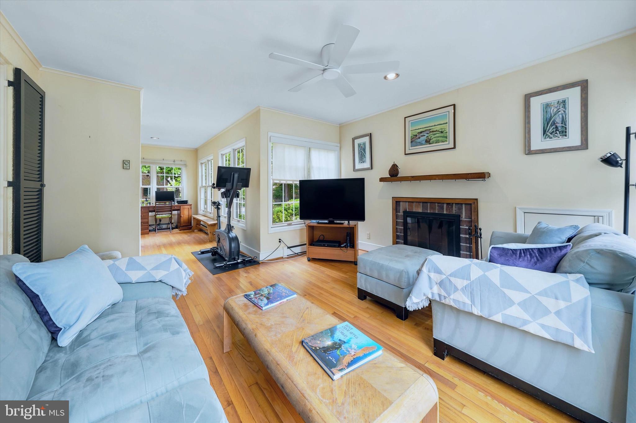 WAWASET PARK - Residential
