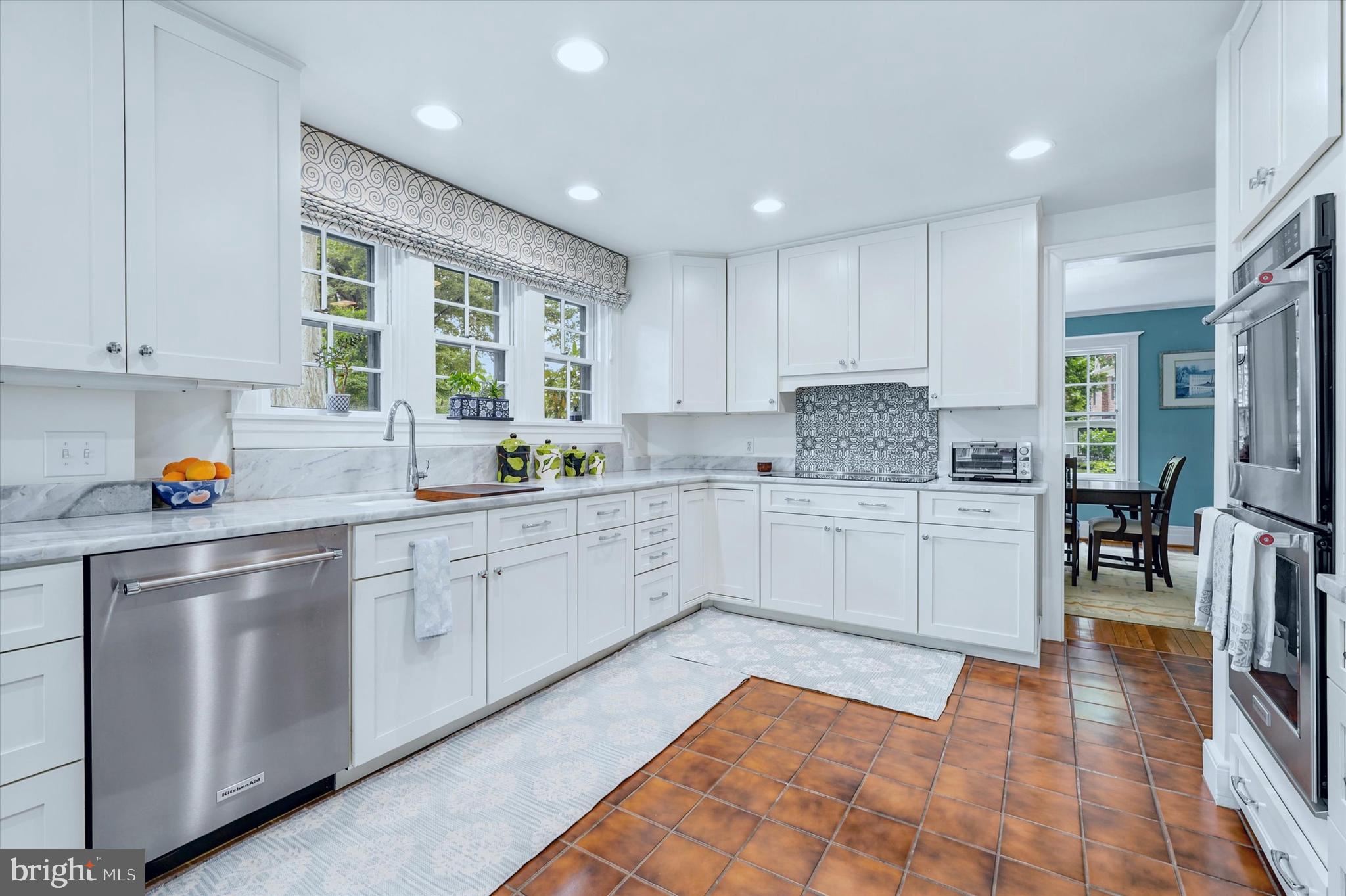 WAWASET PARK - Residential
